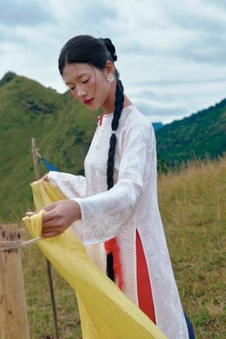 Áo dài Vân Vũ – Hoạ tiết thọ dơi | Màu hồng phớt