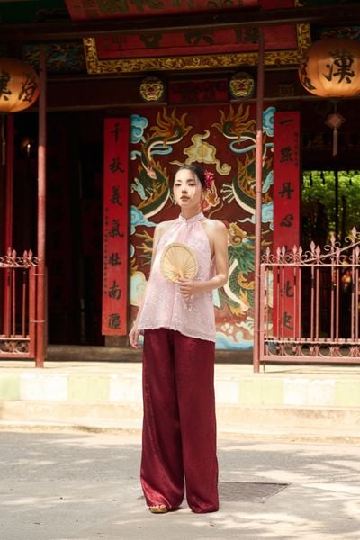 Yếm kim sa Như Ngọc