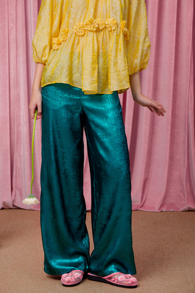 Quần nhung kim sa Bích Diễm