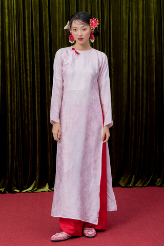 Áo dài Vân Vũ – Hoạ tiết thọ dơi | Màu hồng phớt