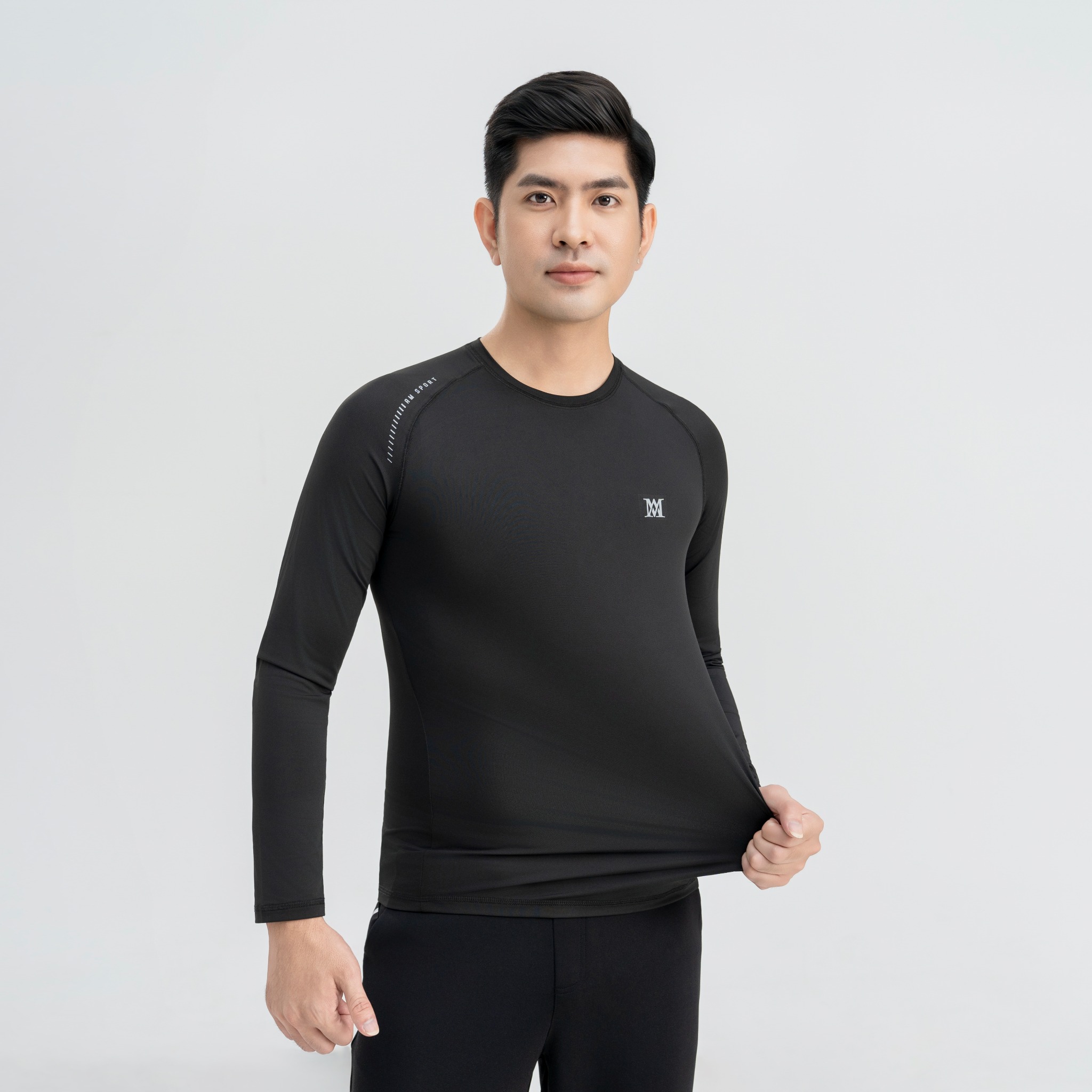 Áo giữ nhiệt AM nam MLT2639-00 đen