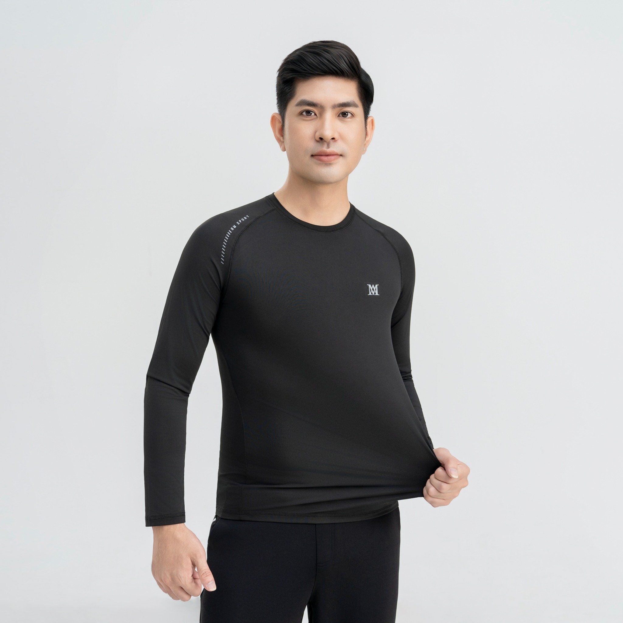  Áo giữ nhiệt AM nam MLT2639-00 đen 