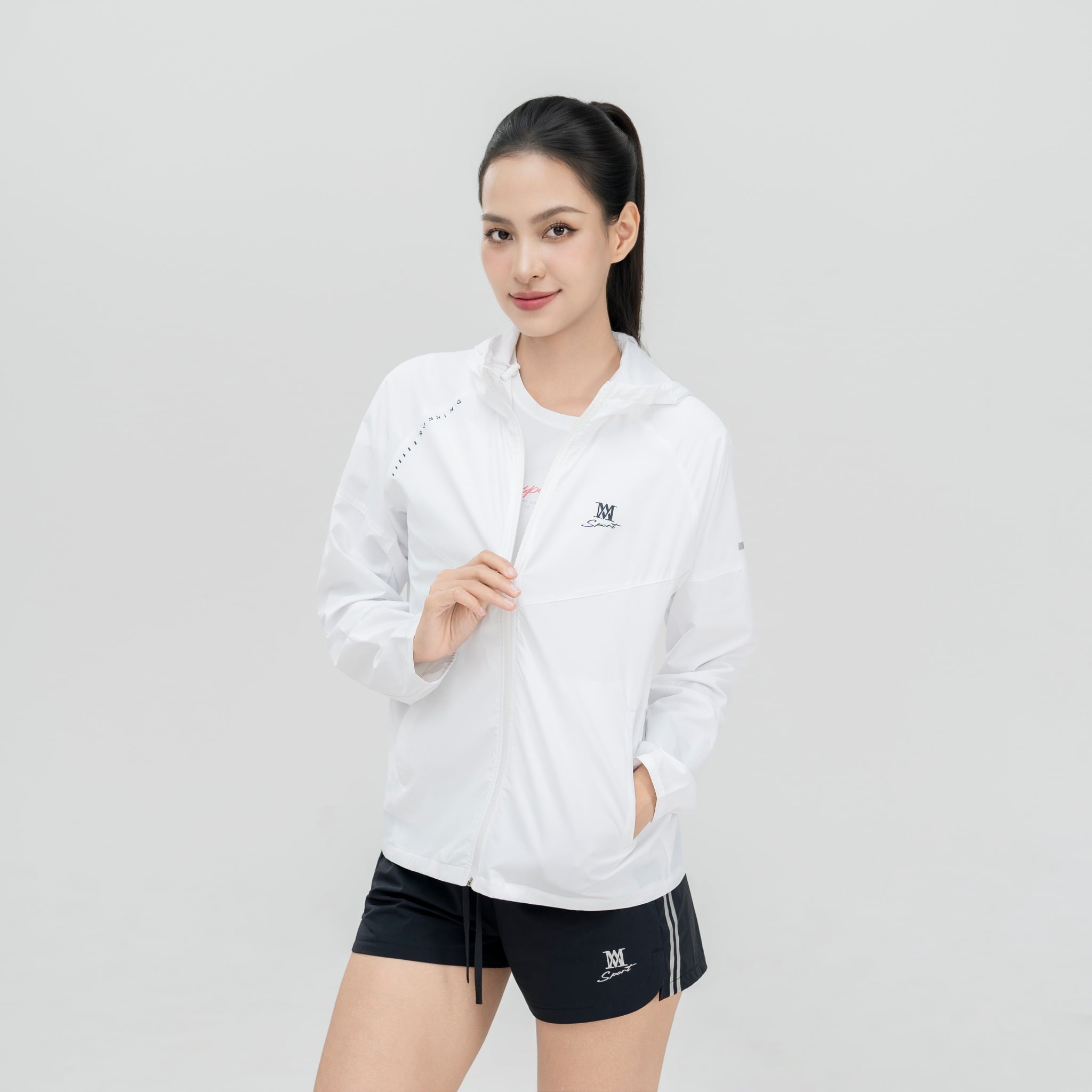 Áo gió AM nữ WJK2642-11 trắng