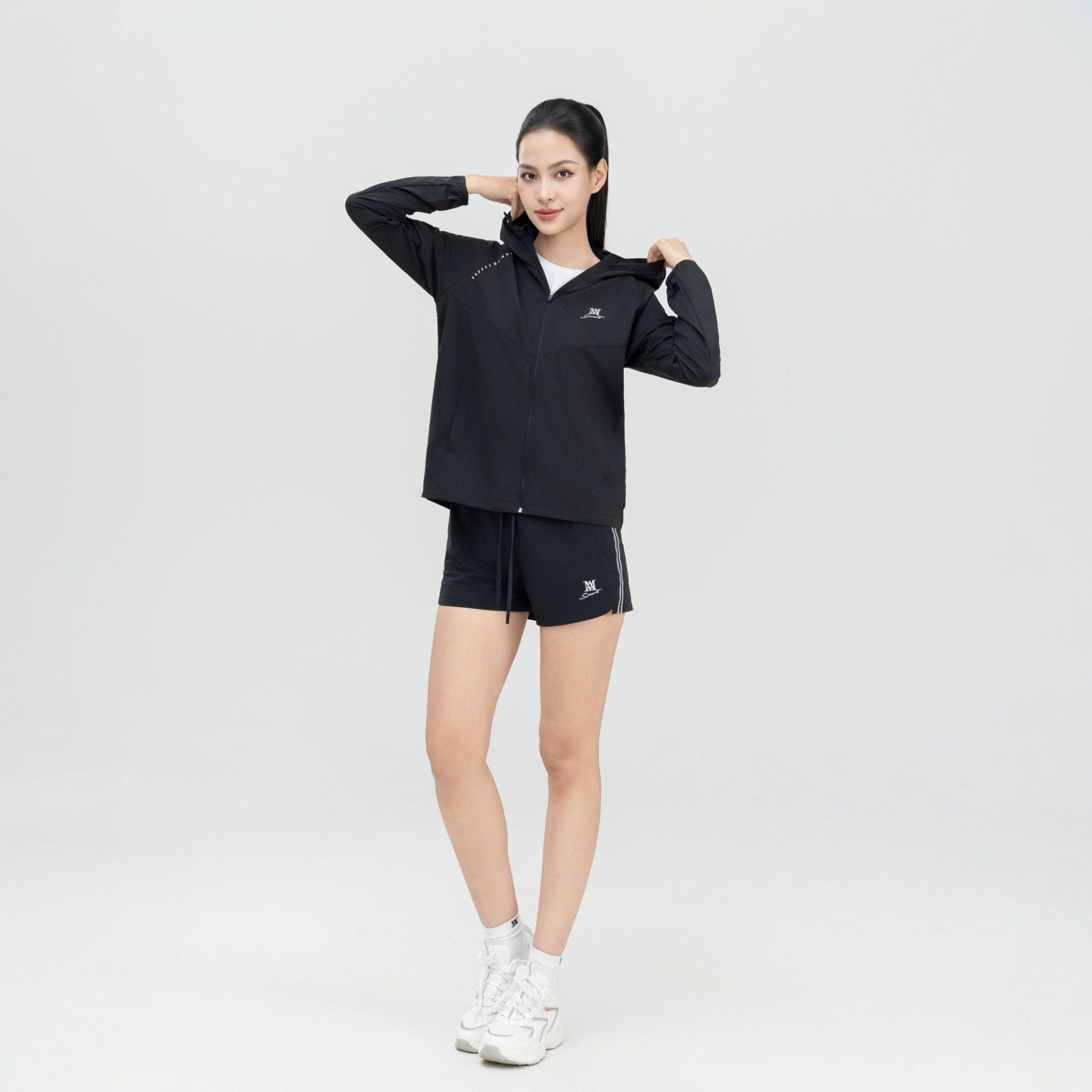  Áo gió AM nữ WJK2642-00 đen 