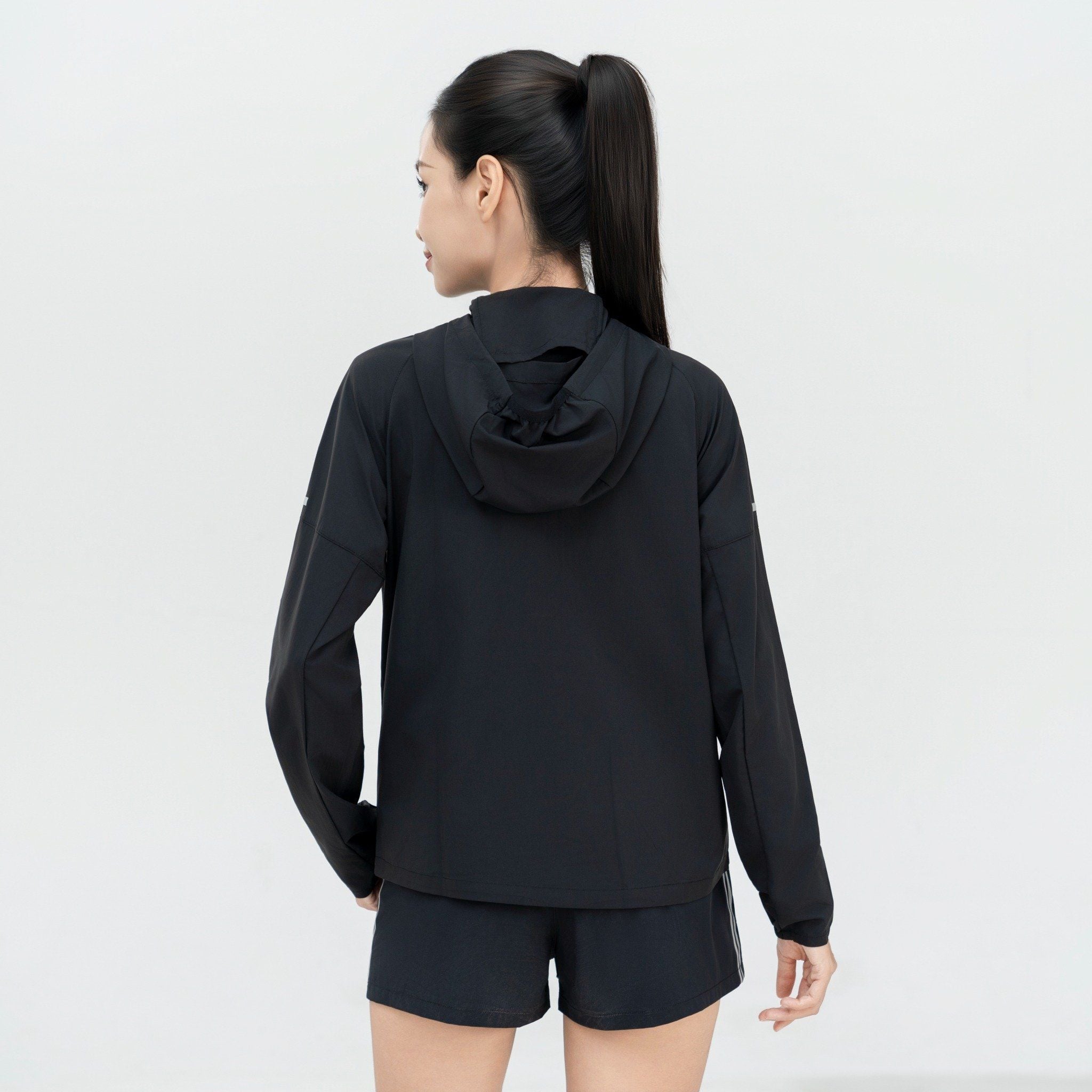  Áo gió AM nữ WJK2642-00 đen 