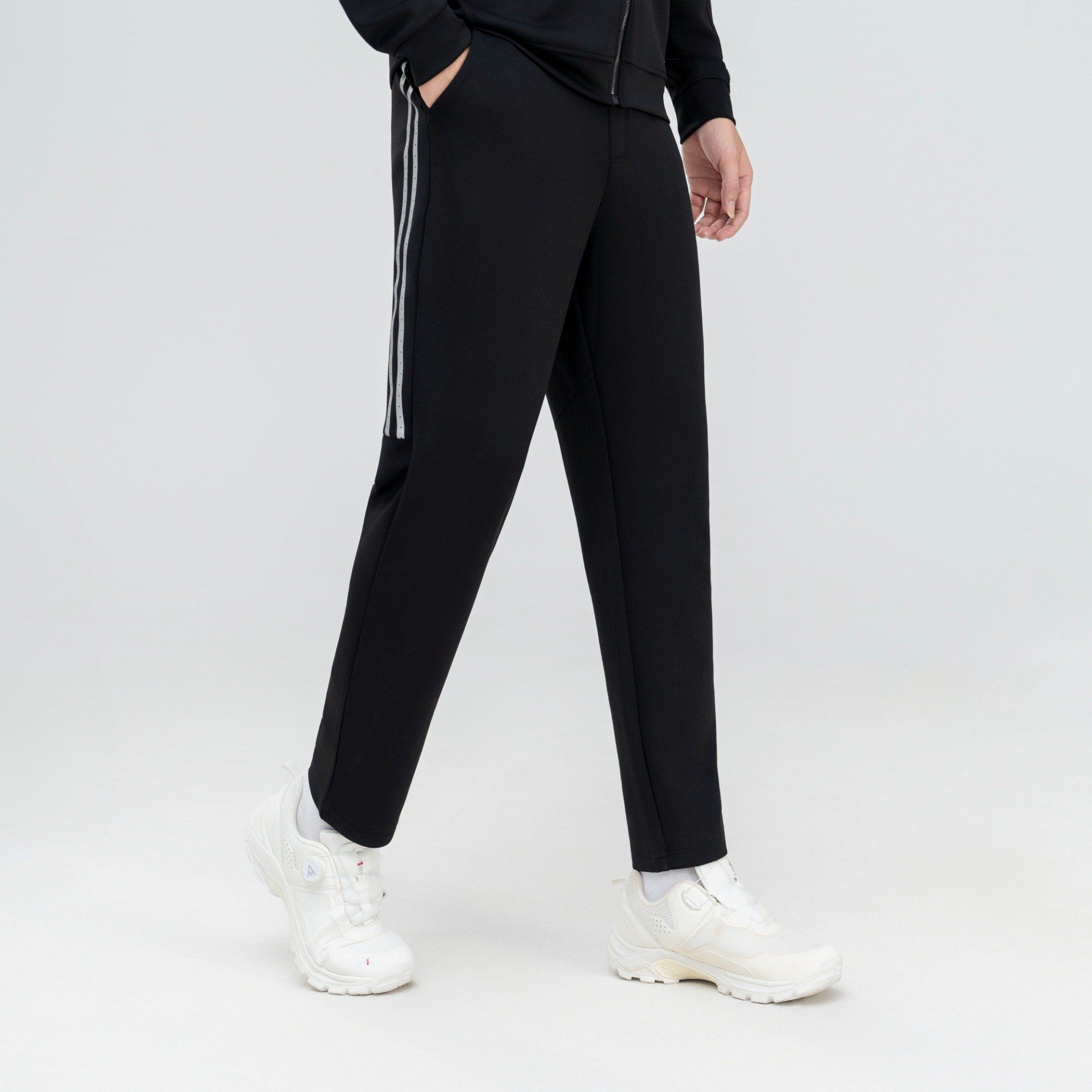  Bộ nỉ thể thao AM nam MBN2644-00 đen 