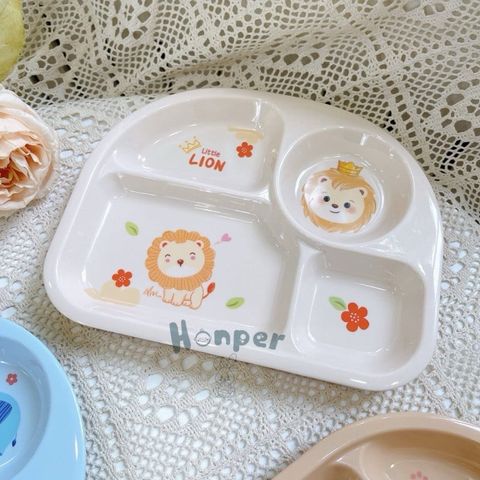  Khay ăn dặm Honper HK2316 in hình thú 