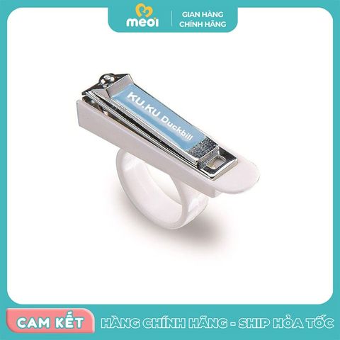  Bấm móng tay cho bé Ku-Ku 