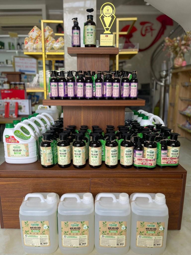 Nước rửa chén BioChamb 100% dùng hương chiết tự nhiên, công nghệ tạo bọt & làm sạch bằng muối, an toàn cho cả gia đình