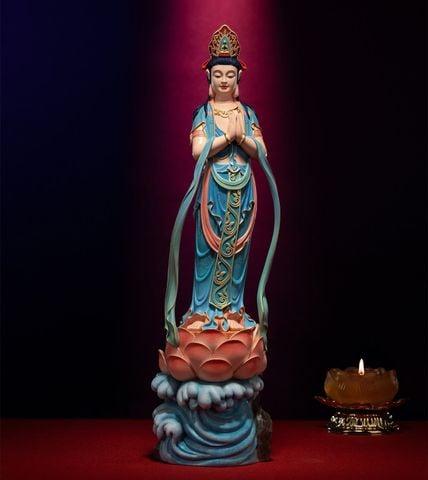 Tượng Quan Thế Âm Chắp Tay Bằng Đồng