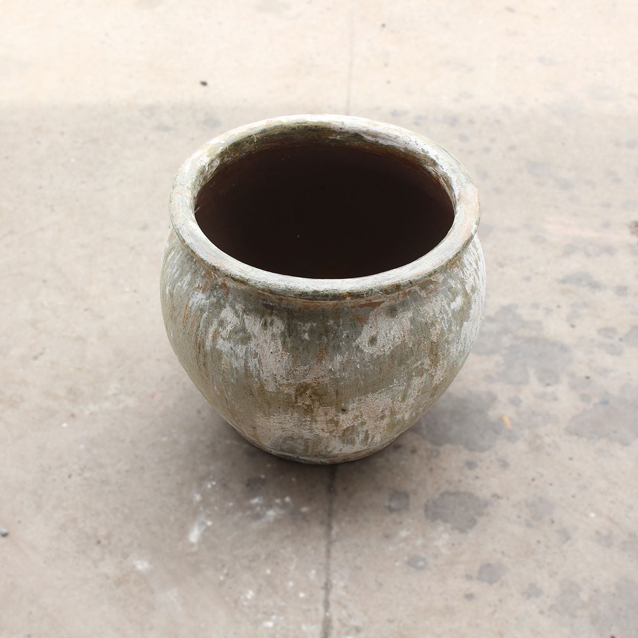  Rustic Round Ceramic Planter with Antique Finish | AUV117 