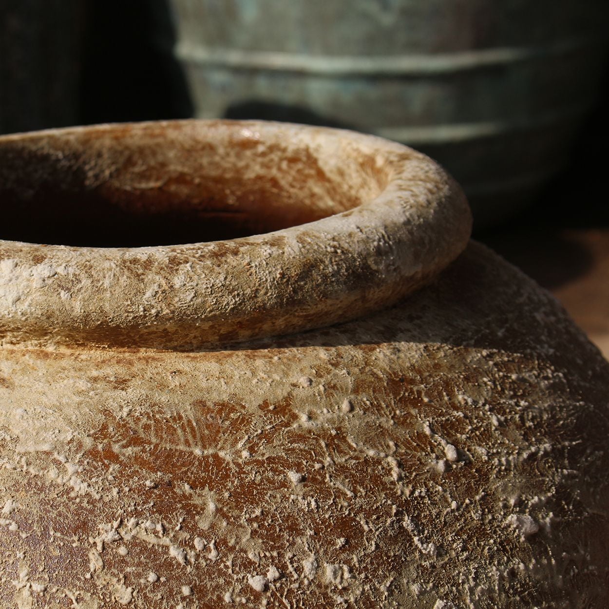  Rustic Ceramic Jar Planter with Antique Brown Finish | AUV127 