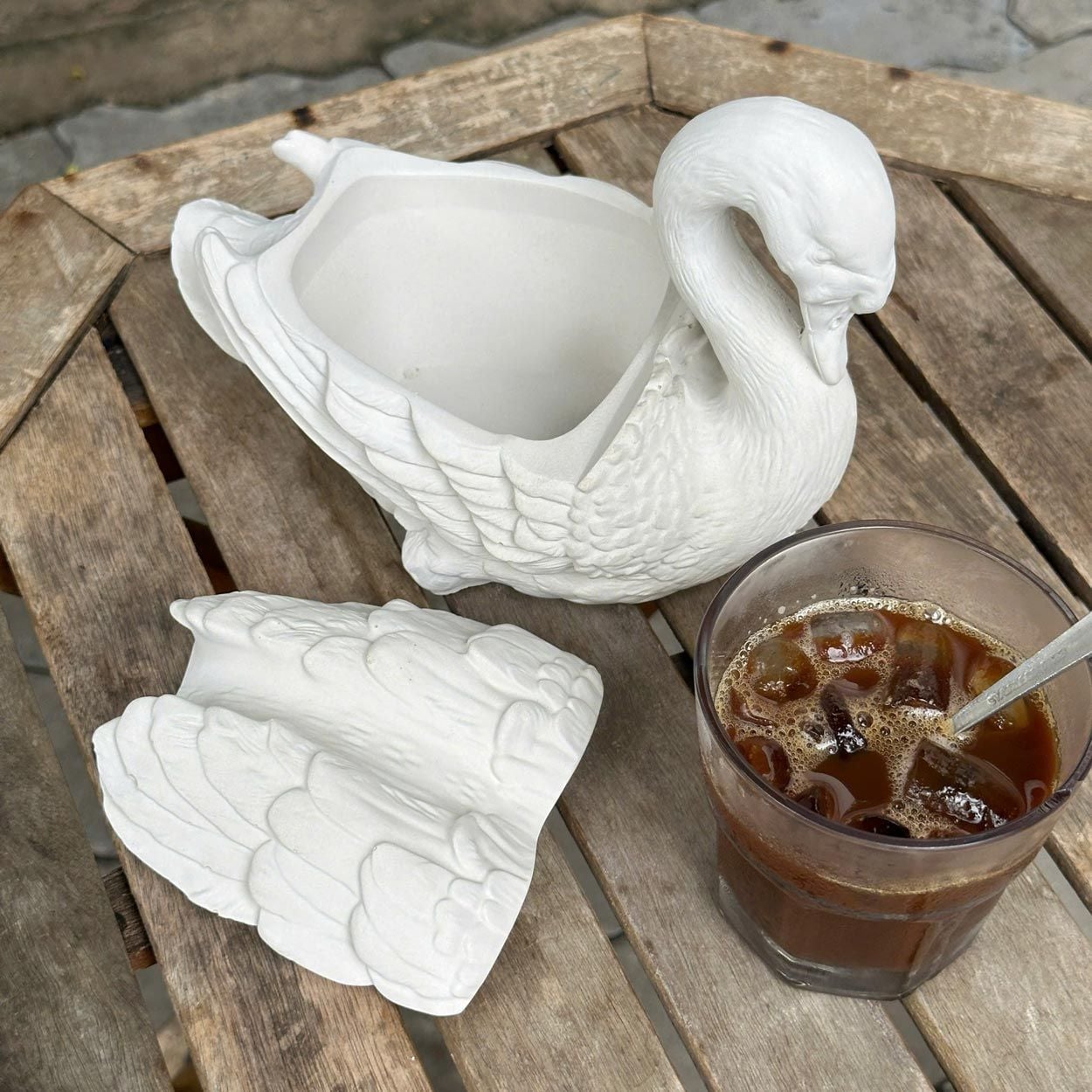  Swan Cement Candle Jar with Wing Lid | AUC008 
