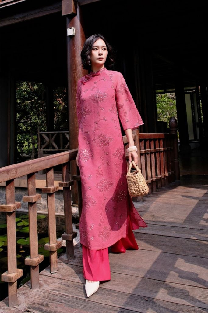 ÁO DÀI ĐÍNH CƯỜM AD04172