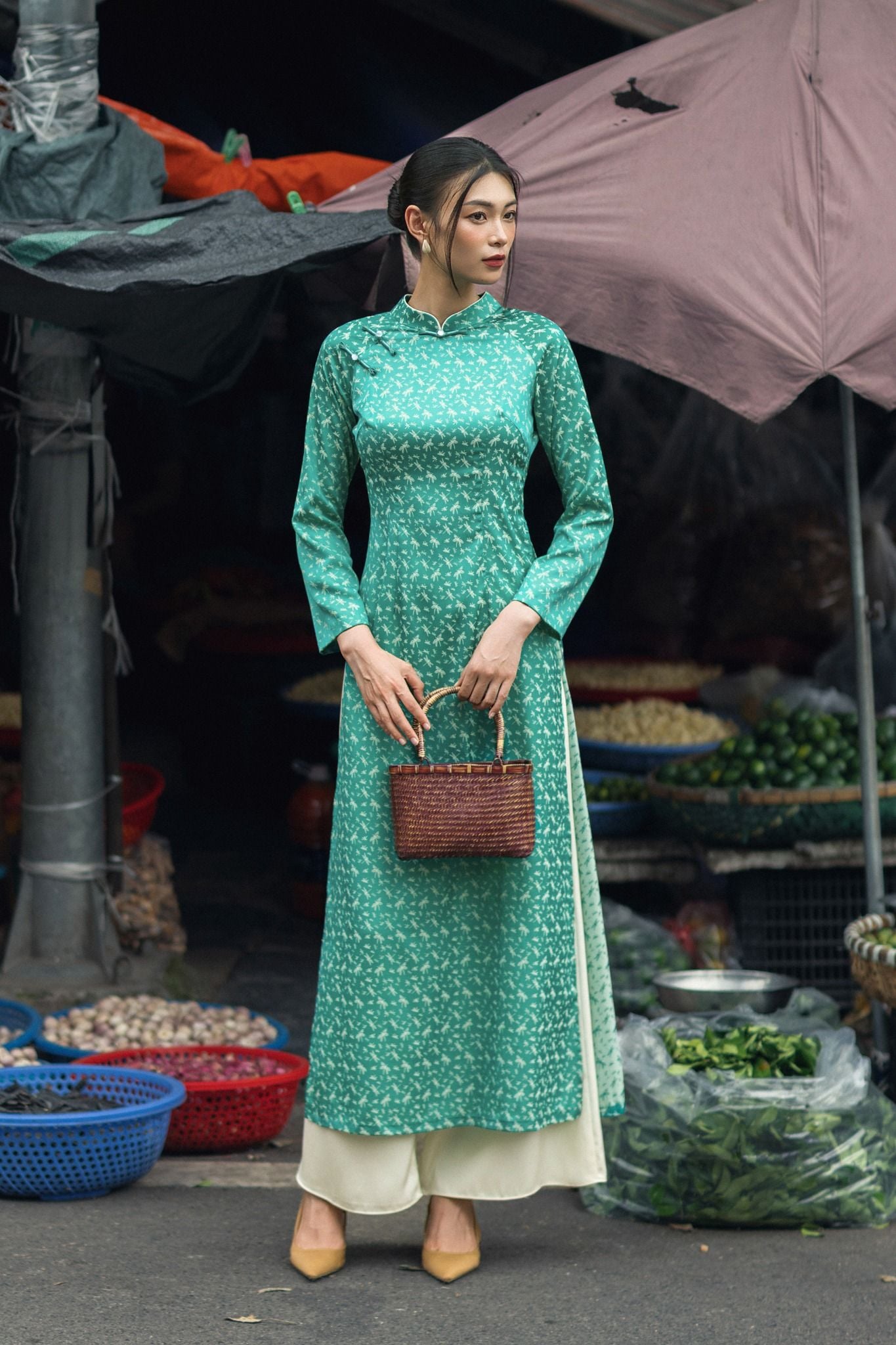 ÁO DÀI LỤA XANH NGỌC AD03382