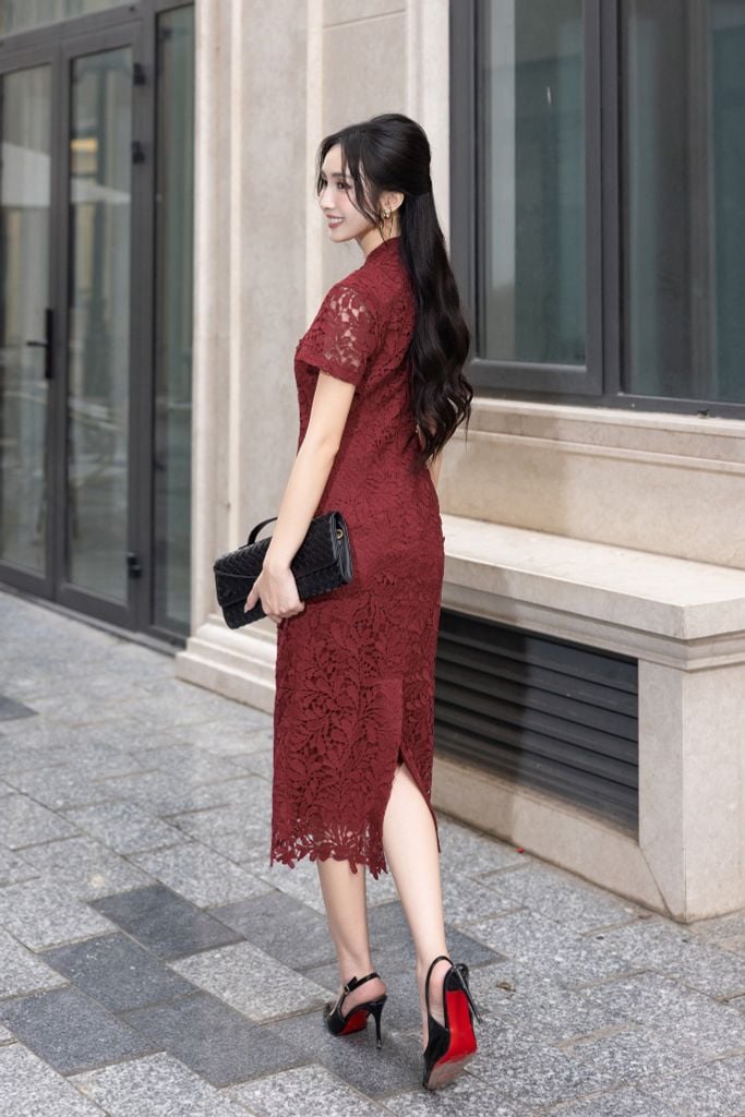  ĐẦM ÔM REN ĐỎ D06512 