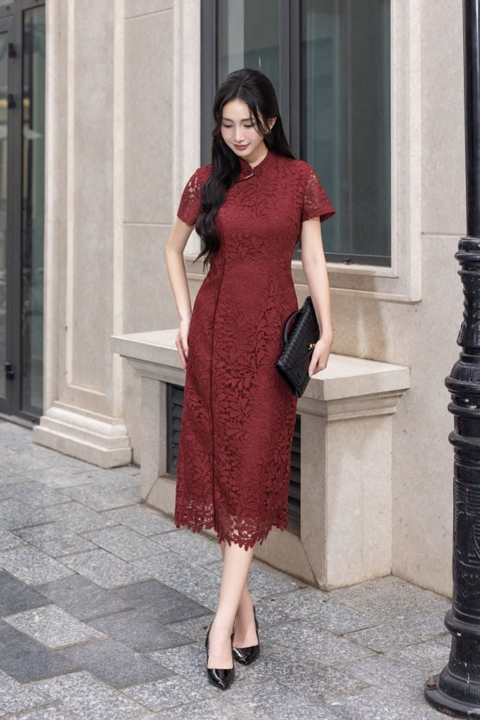 ĐẦM ÔM REN ĐỎ D06512