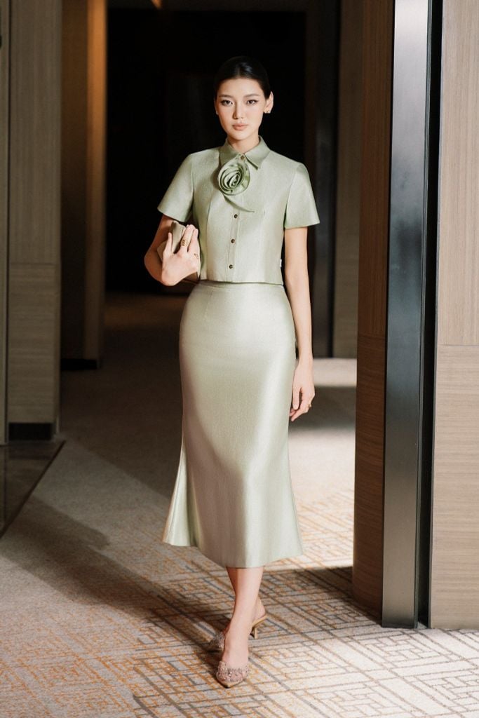 CHÂN VÁY BÚT CHÌ Z04202