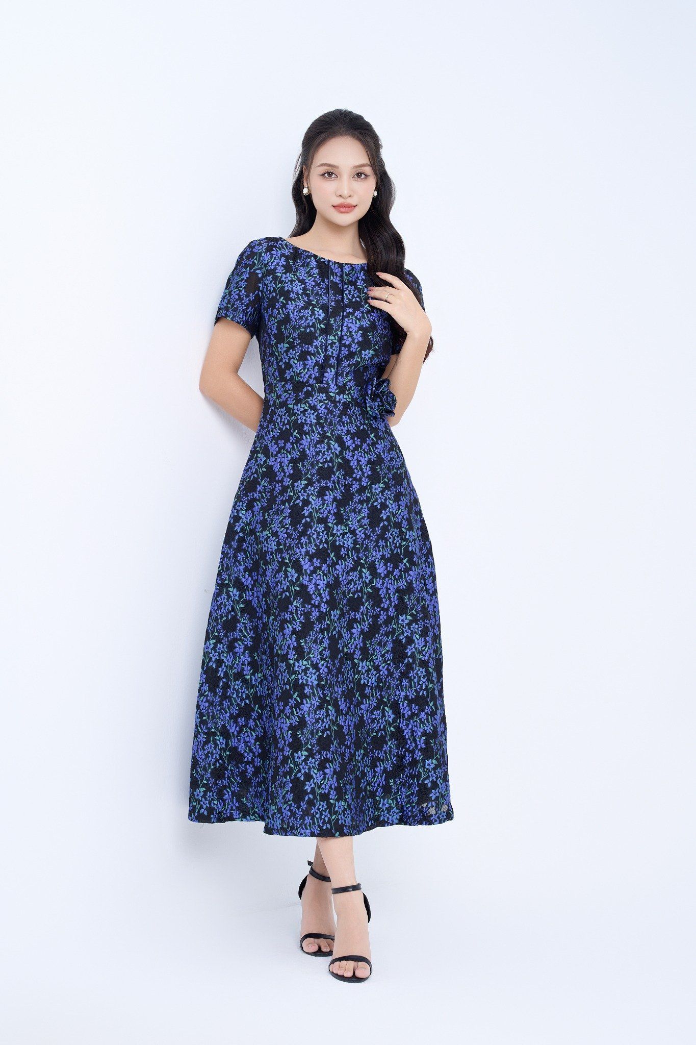 ĐẦM TIỆC GẤM HOA XANH D08182