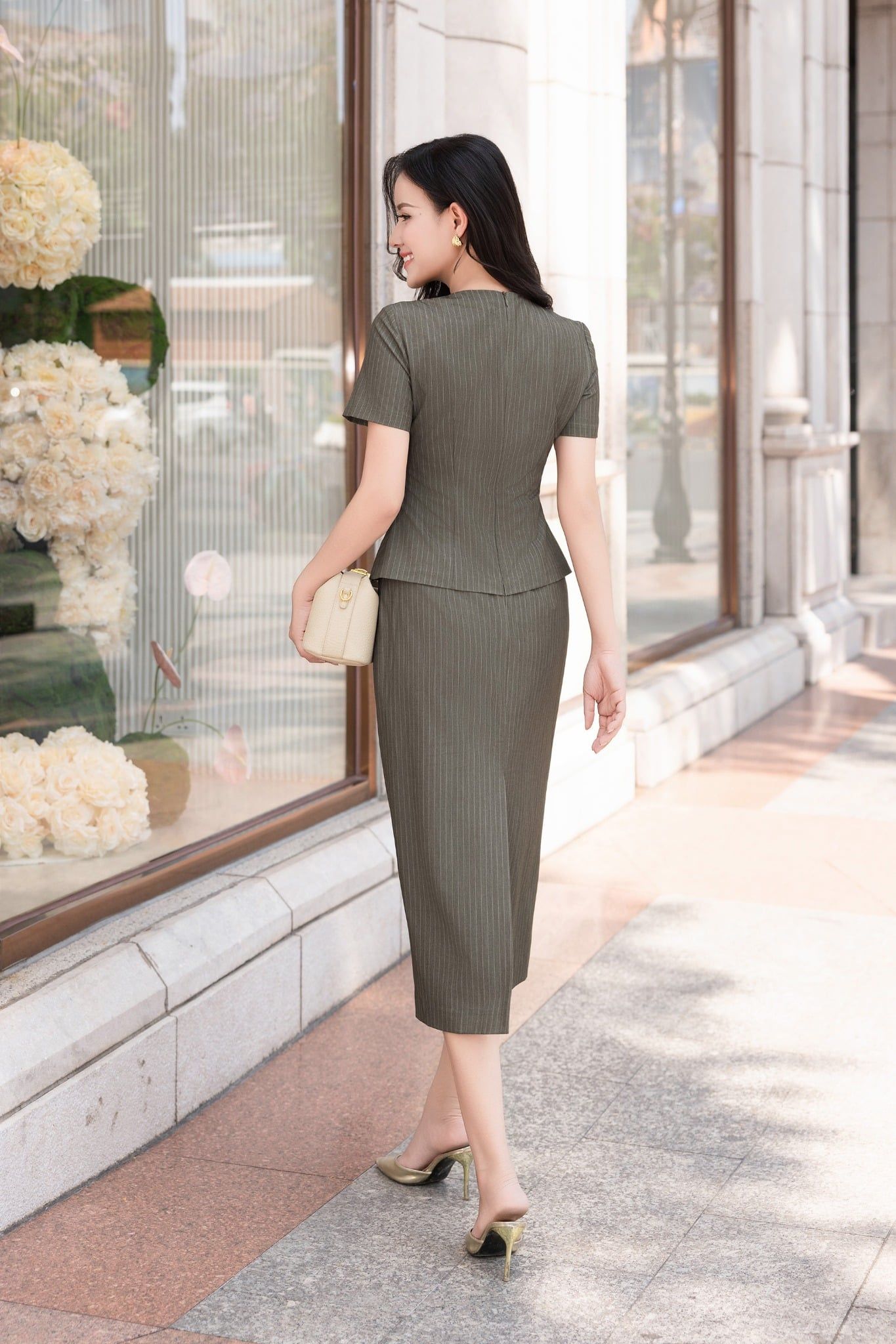 ĐẦM CÔNG SỞ KẺ D64052