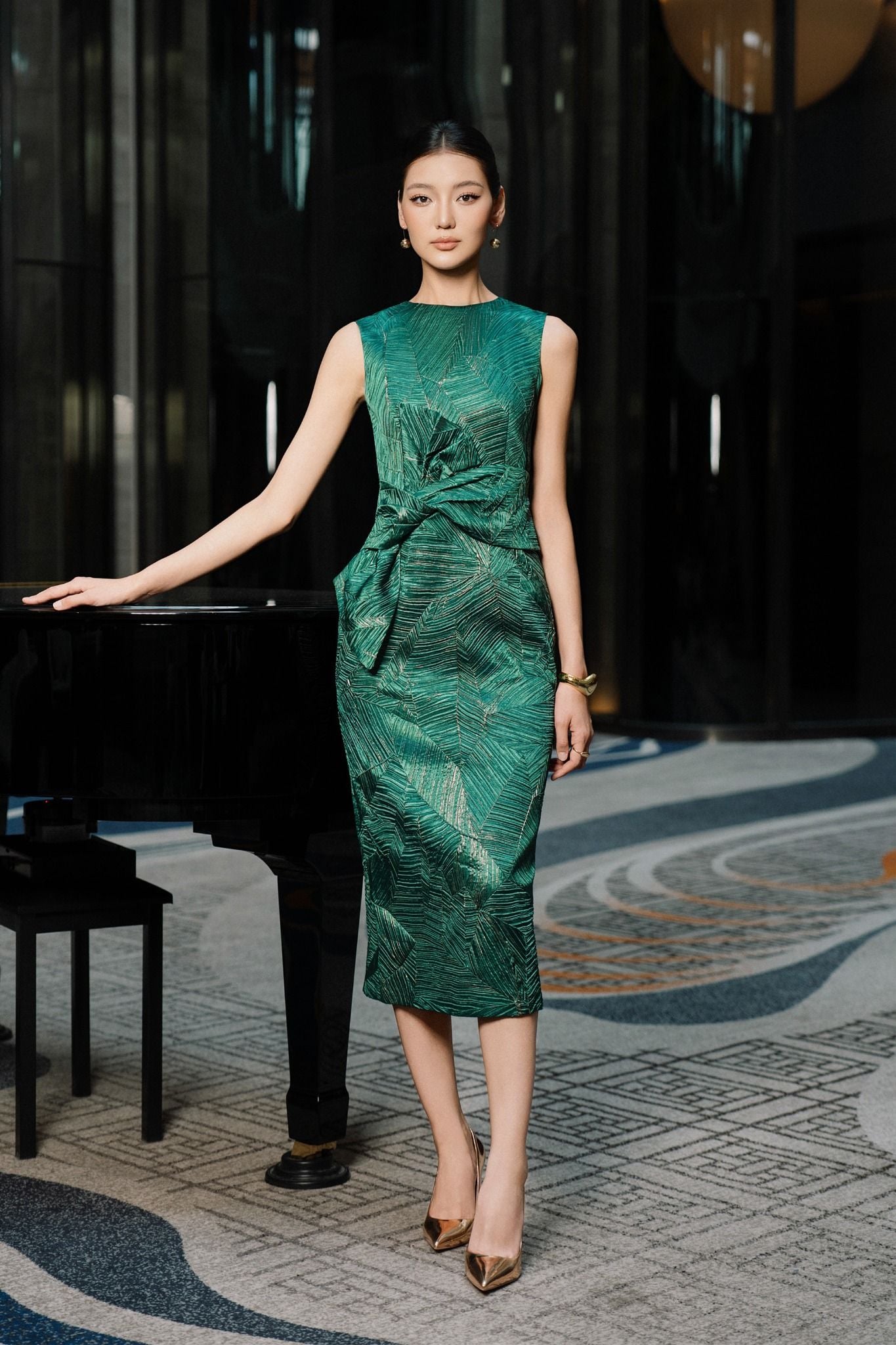 ĐẦM TIỆC KHÔNG TAY D04382