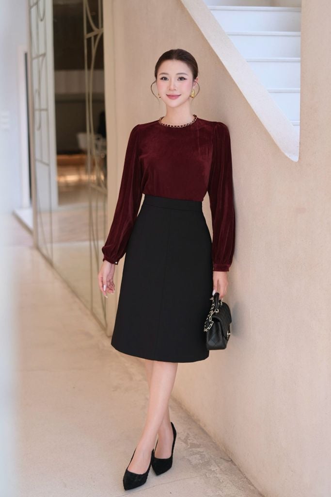 ÁO NHUNG CỔ XÍCH SM62542