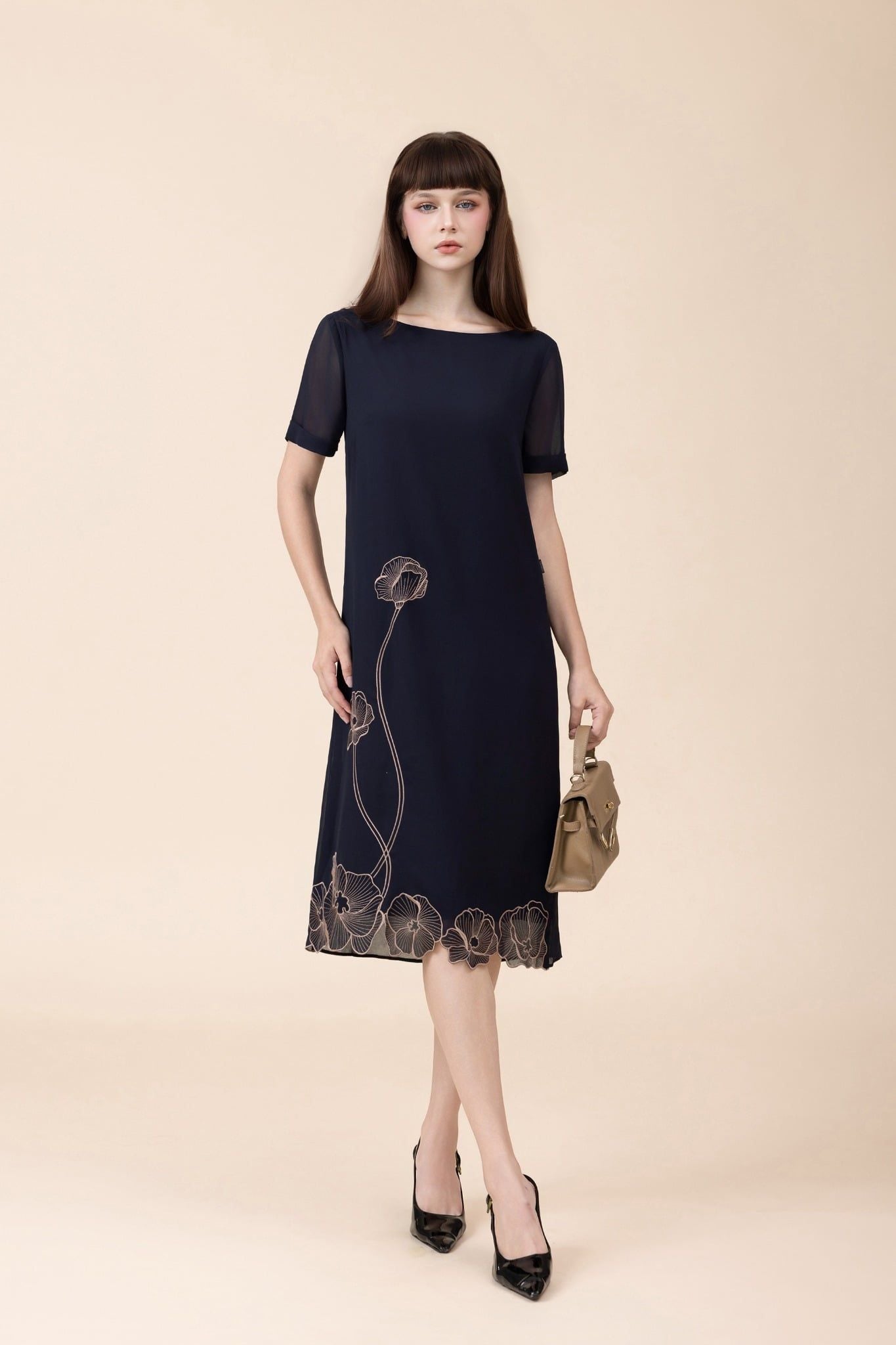 ĐẦM SUÔNG THÊU HOA D03222