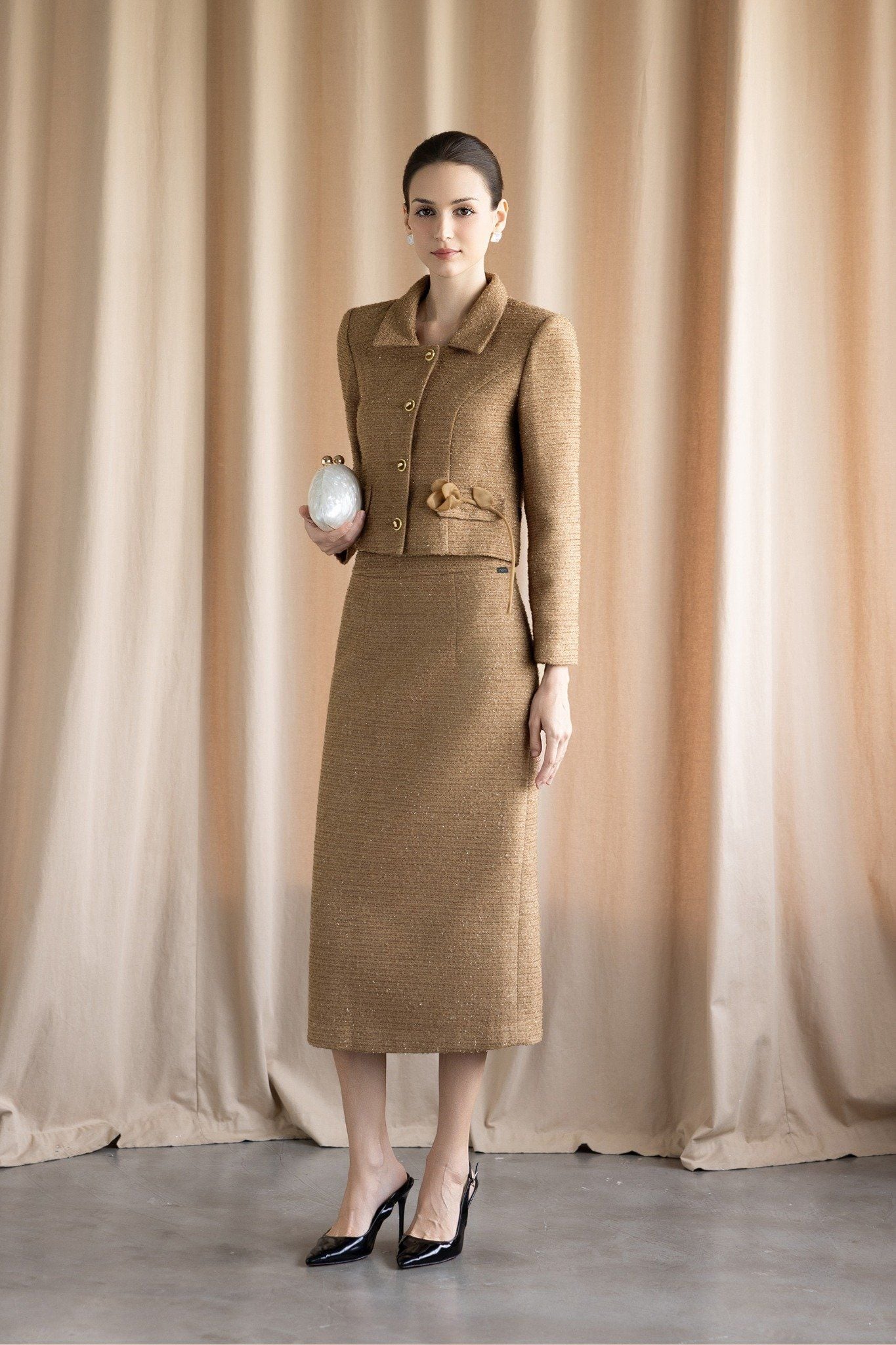 ÁO THIẾT KẾ ĐÍNH HOA NỔI AK05782