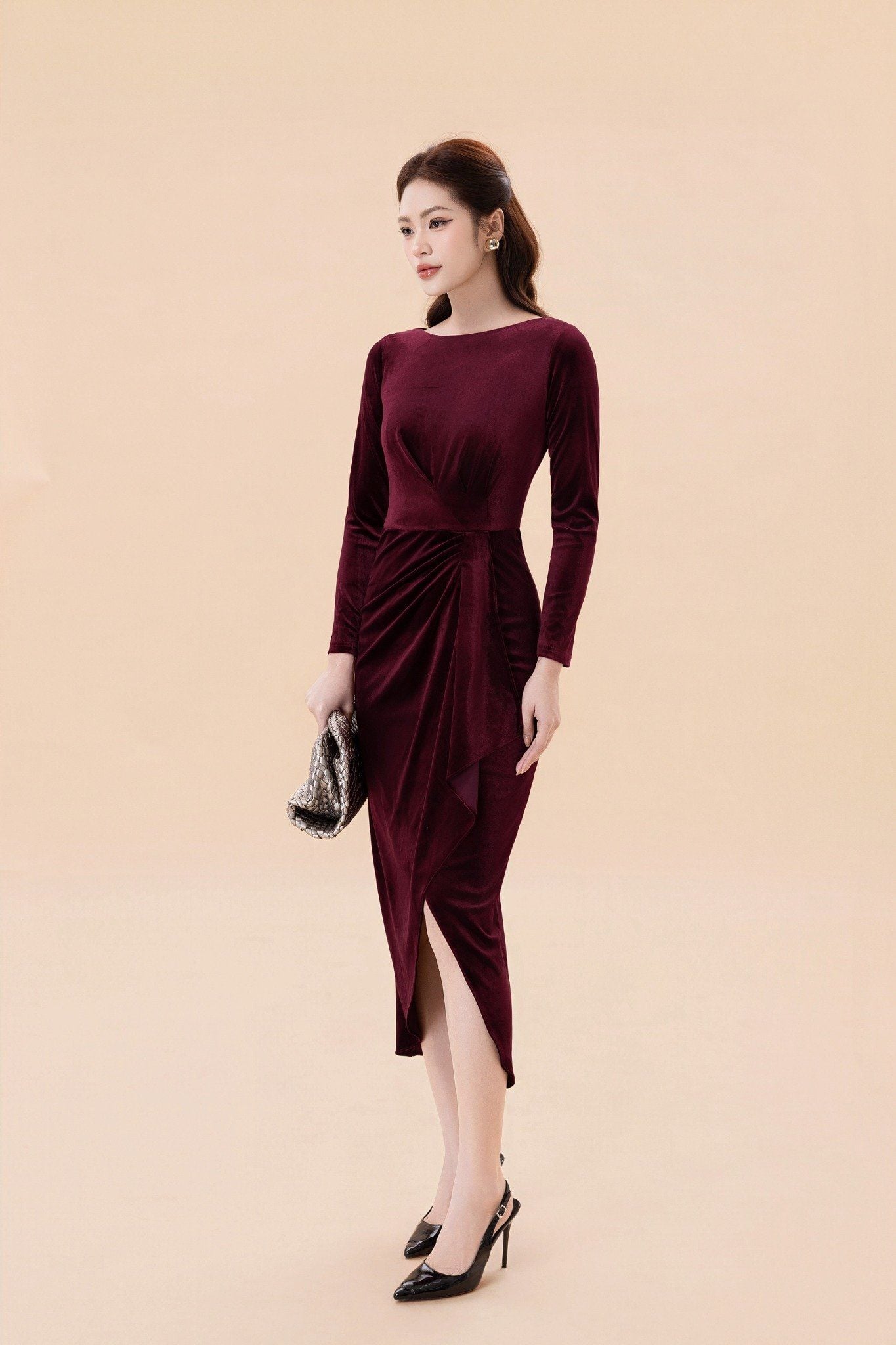 ĐẦM NHUNG ĐỎ D05752