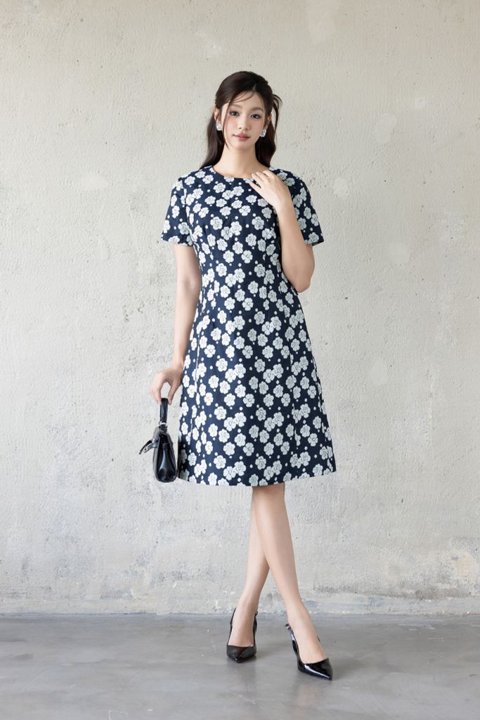 ĐẦM GẤM HOA D64072