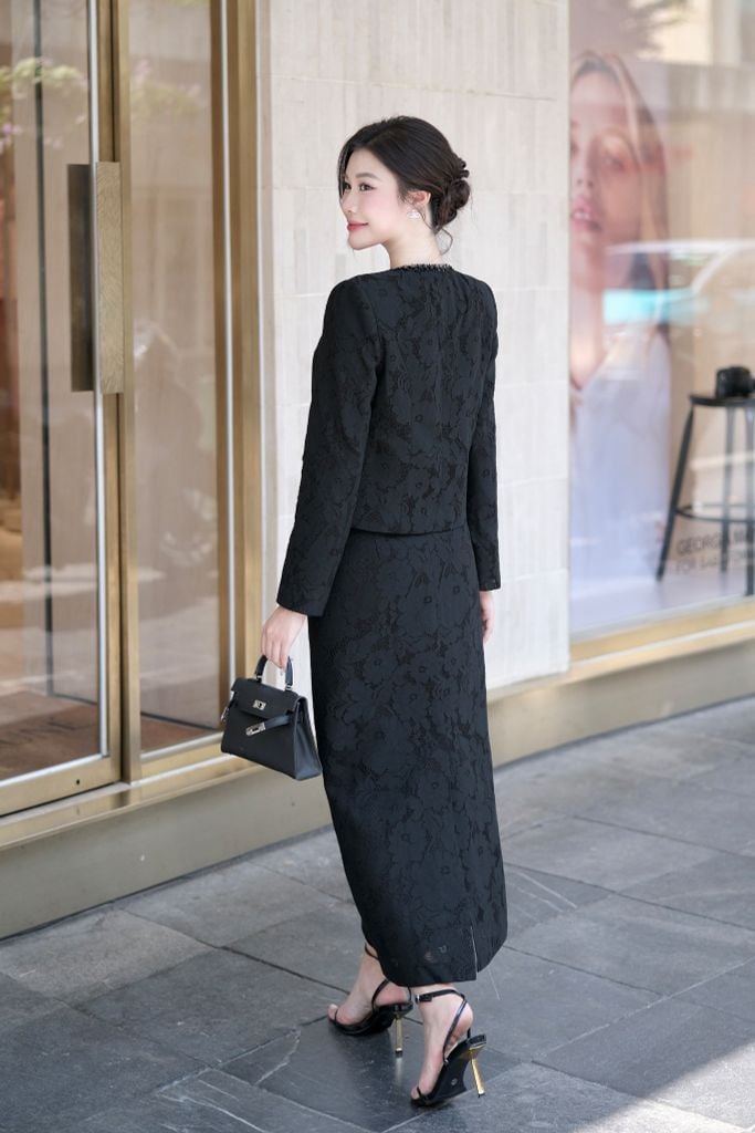  CHÂN VÁY REN Z04442 