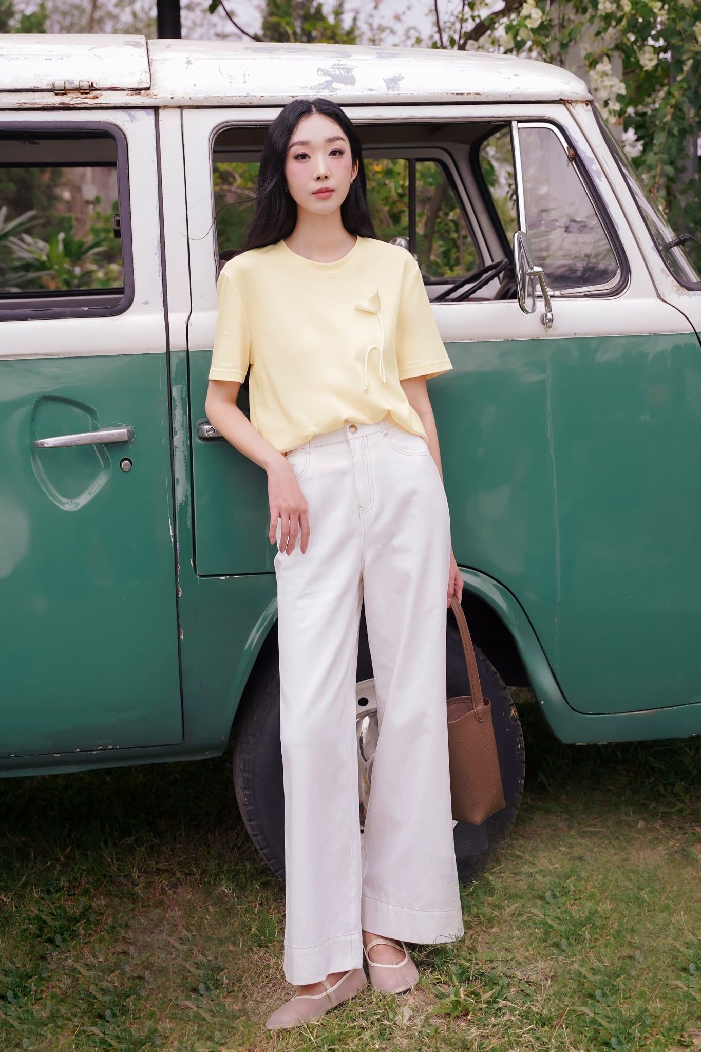 ÁO PHÔNG VÀNG ĐÍNH HOA NỔI TS60192