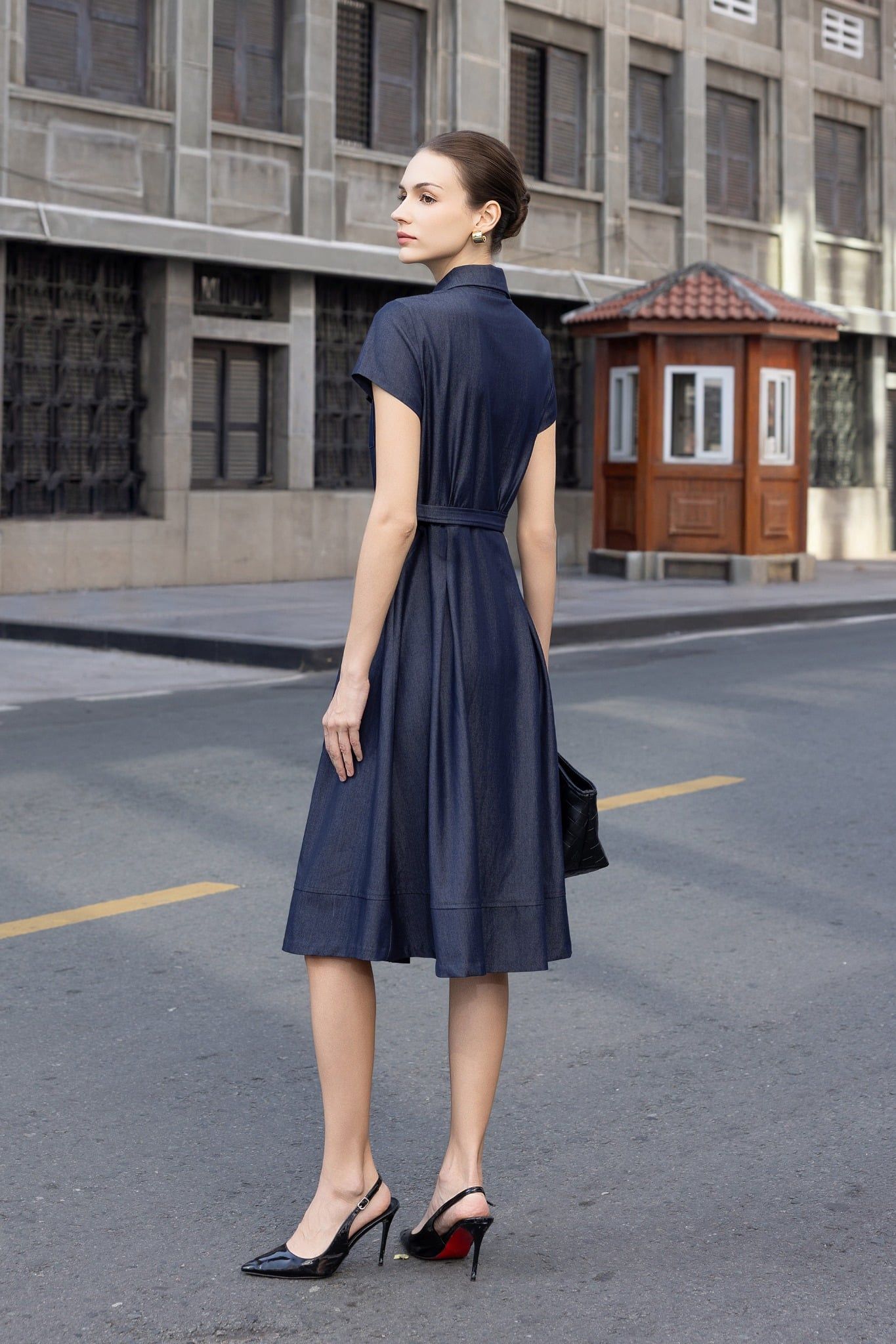 ĐẦM DENIM CỔ BẺ D08532