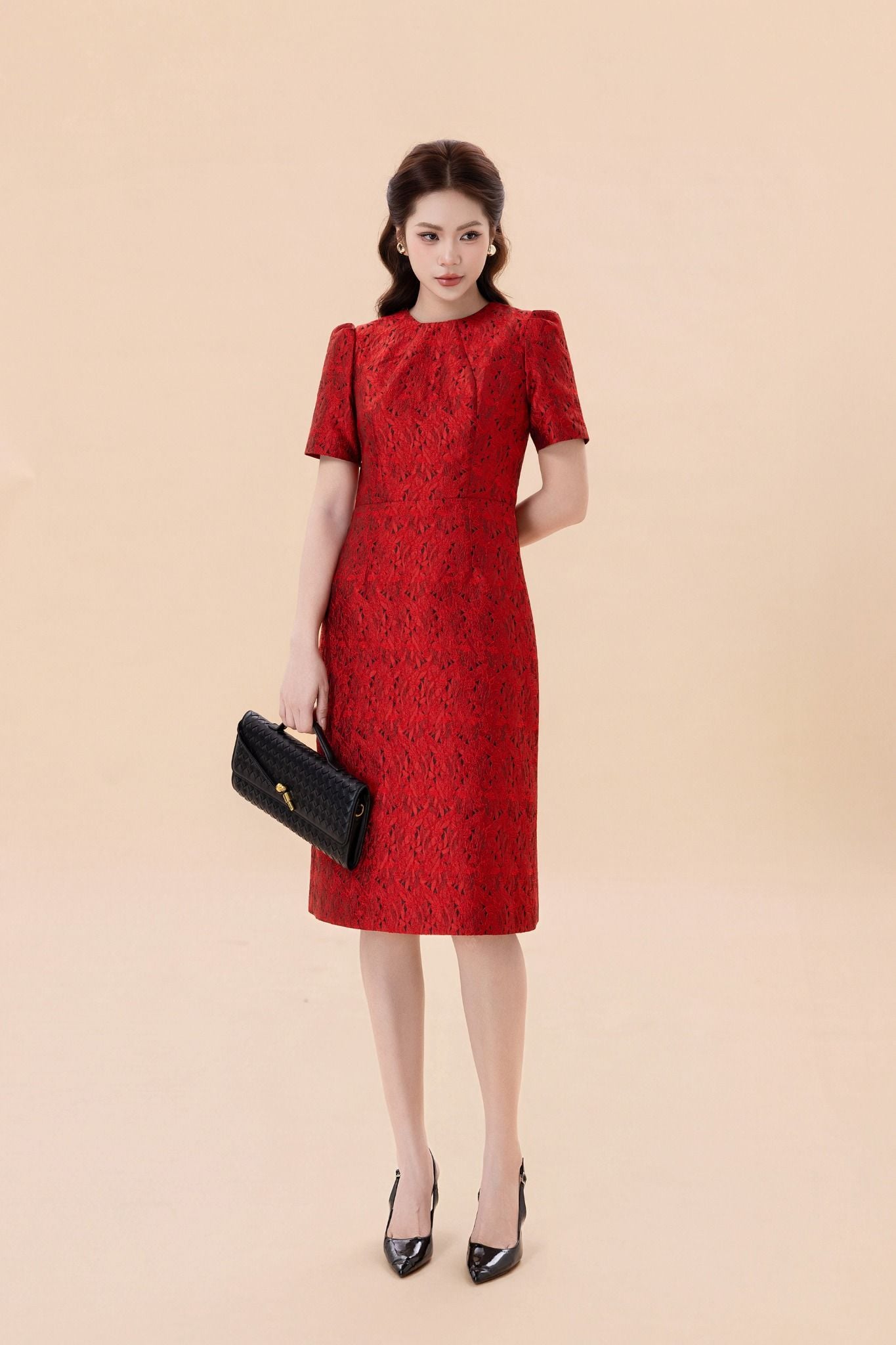 ĐẦM GẤM HOA ĐỎ D06912