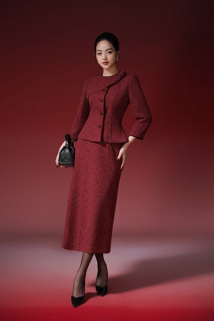 CHÂN VÁY BÚT CHÌ Z04872