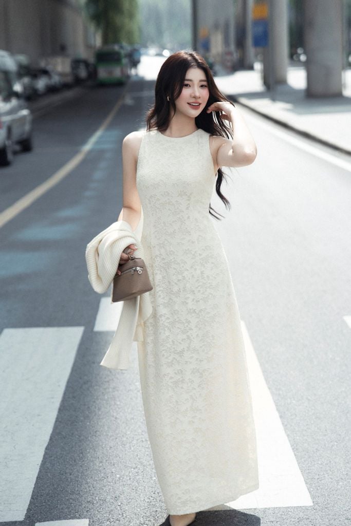 ĐẦM REN TRẮNG KHÔNG TAY D06262