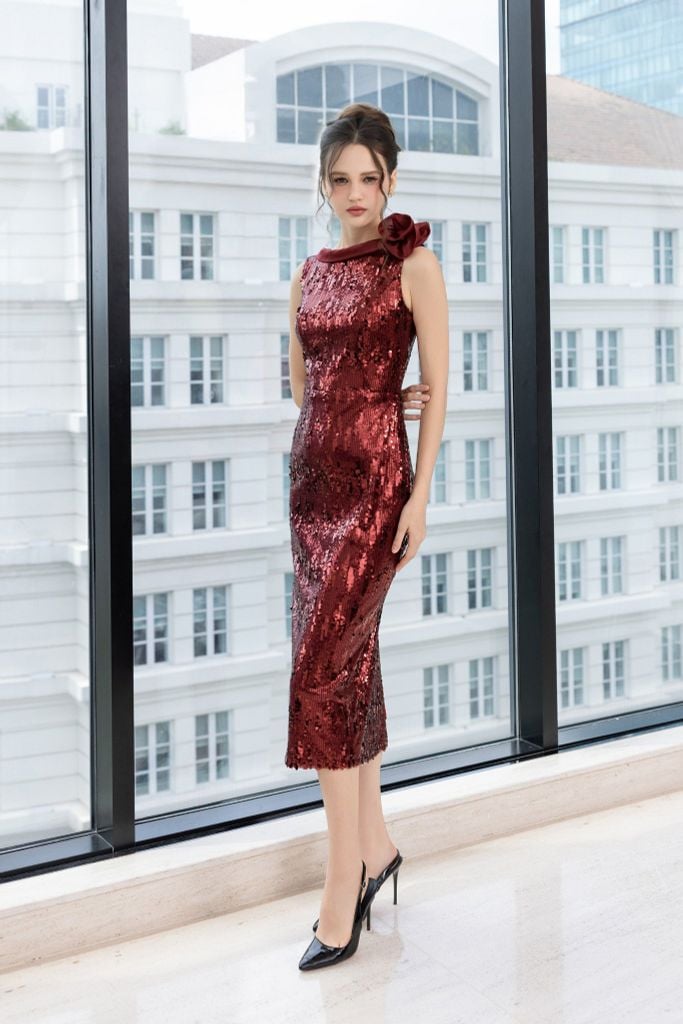 ĐẦM TIỆC KIM SA D05852