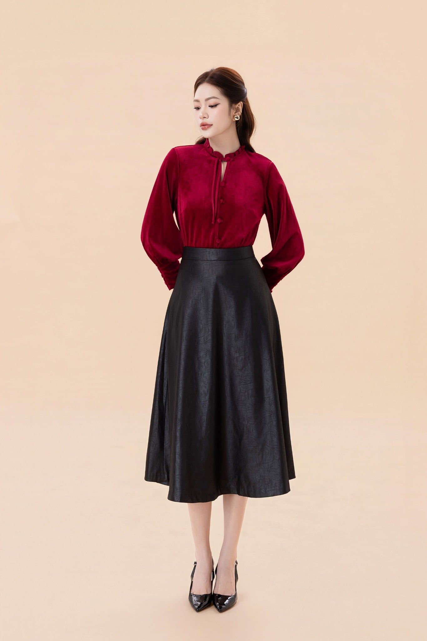 ÁO NHUNG CỔ NHÚN SM04902