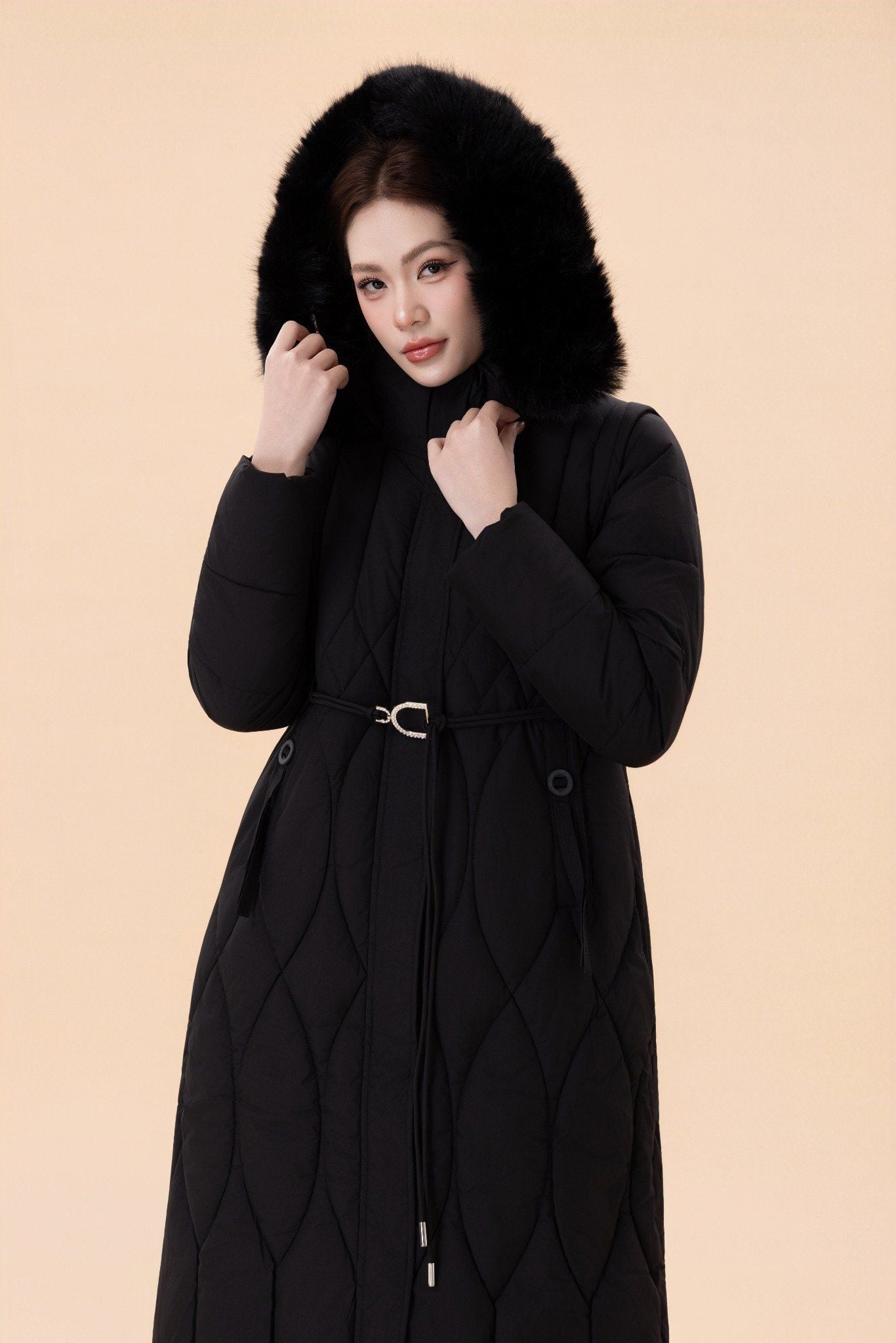 ÁO PHAO DÁNG DÀI MŨ LÔNG AK66012