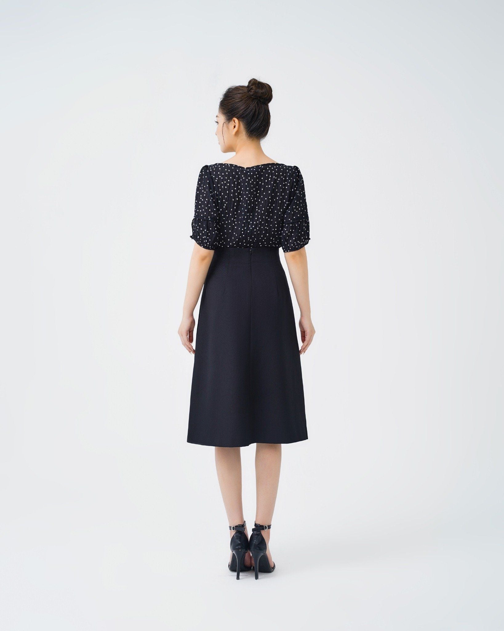 SƠ MI CHẤM BI SM40892