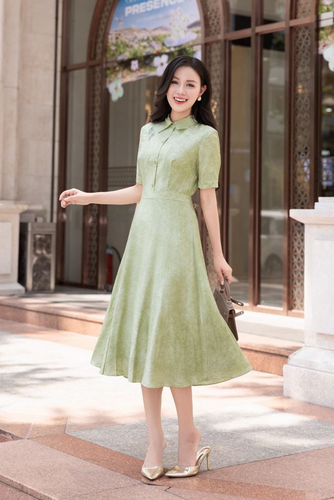 ĐẦM THIẾT KẾ CỔ BẺ D10802