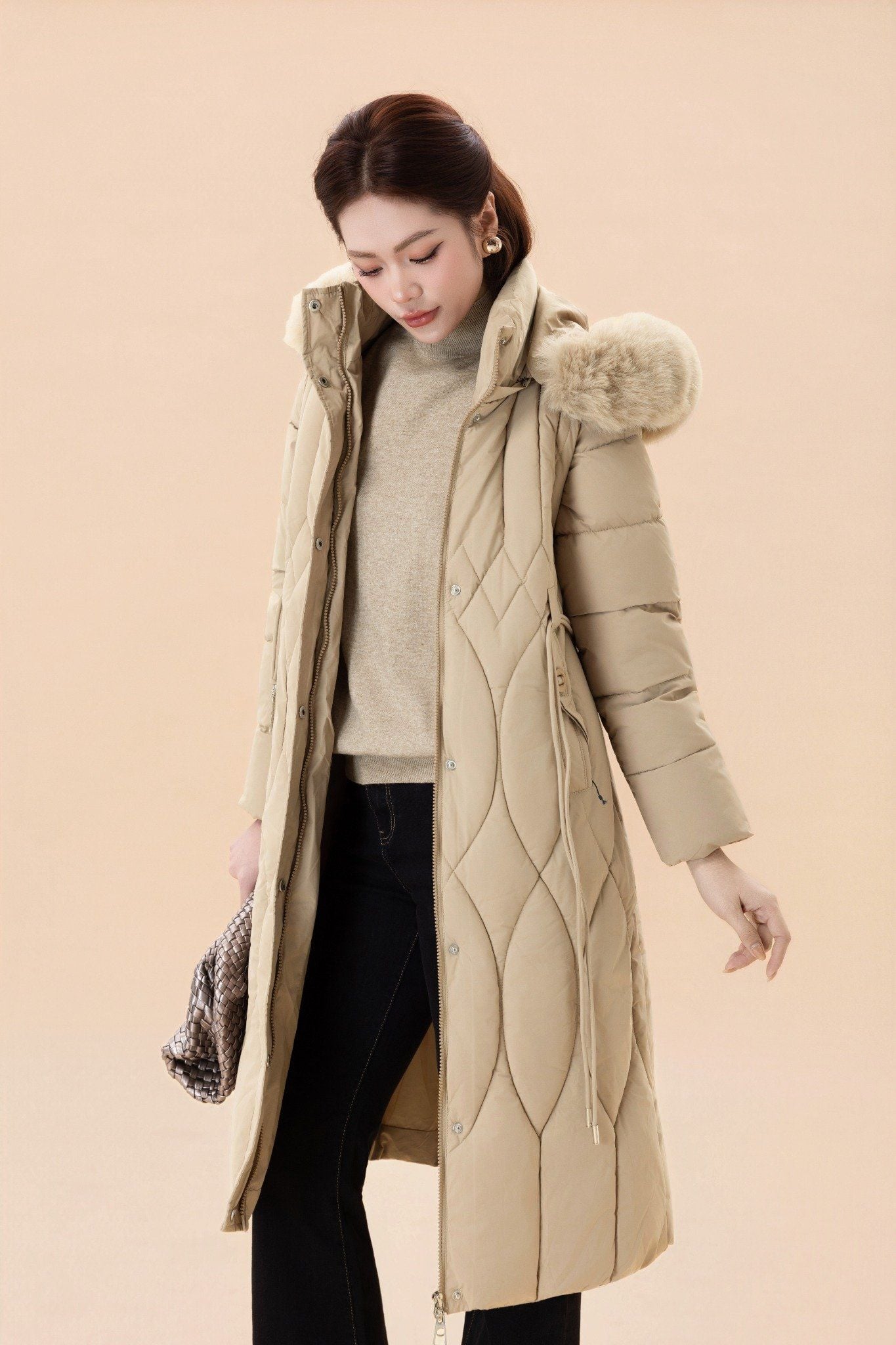 ÁO PHAO DÁNG DÀI MŨ LÔNG AK66012