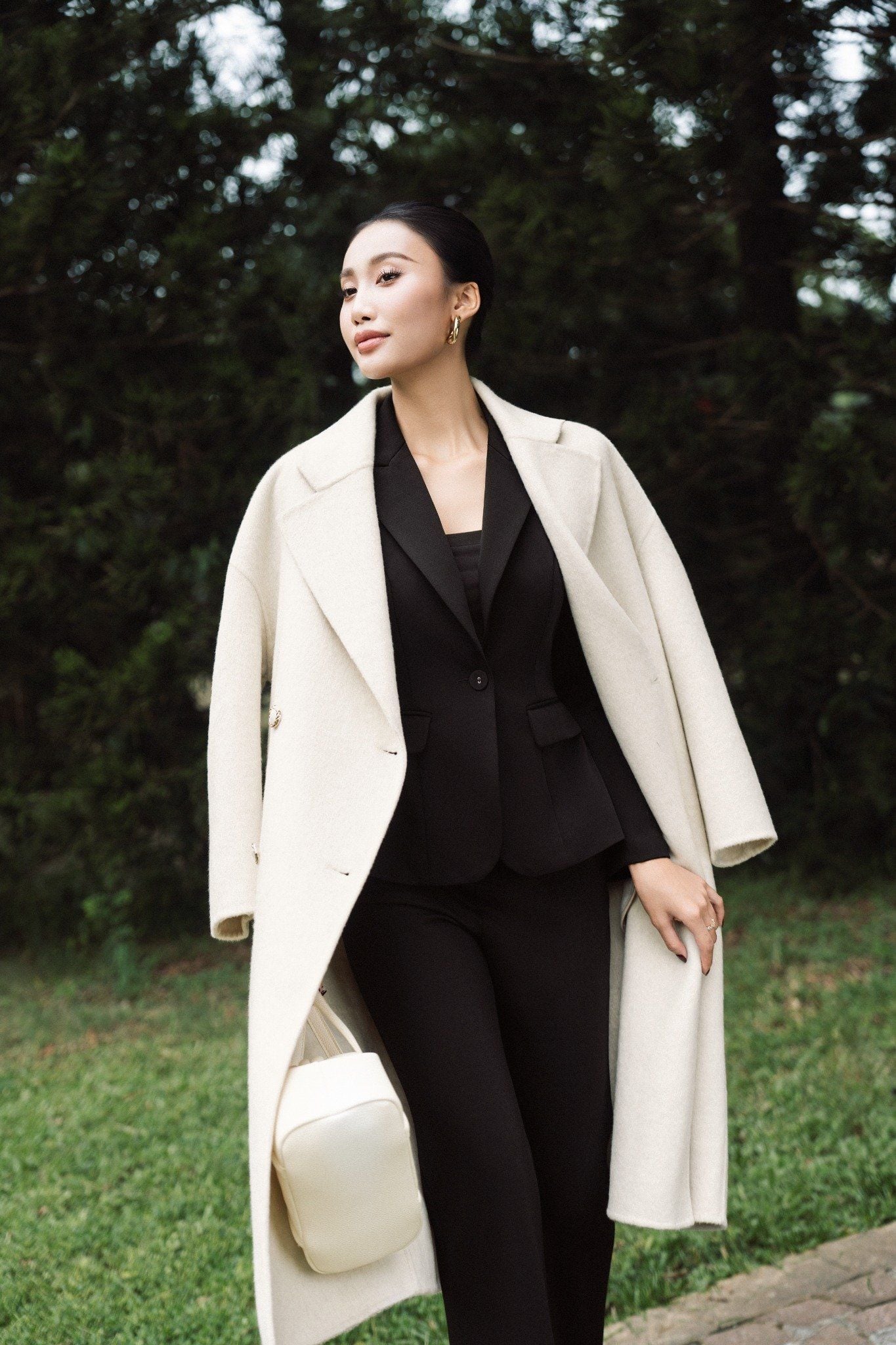 ÁO VEST ĐEN AK06122