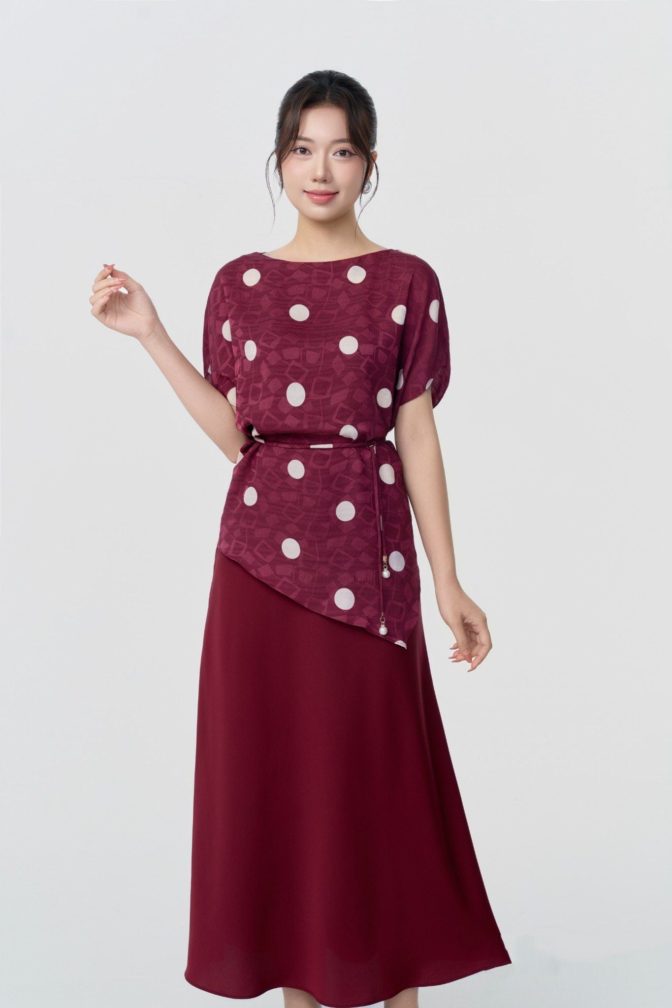 ÁO CHẤM BI KÈM ĐAI SM00642