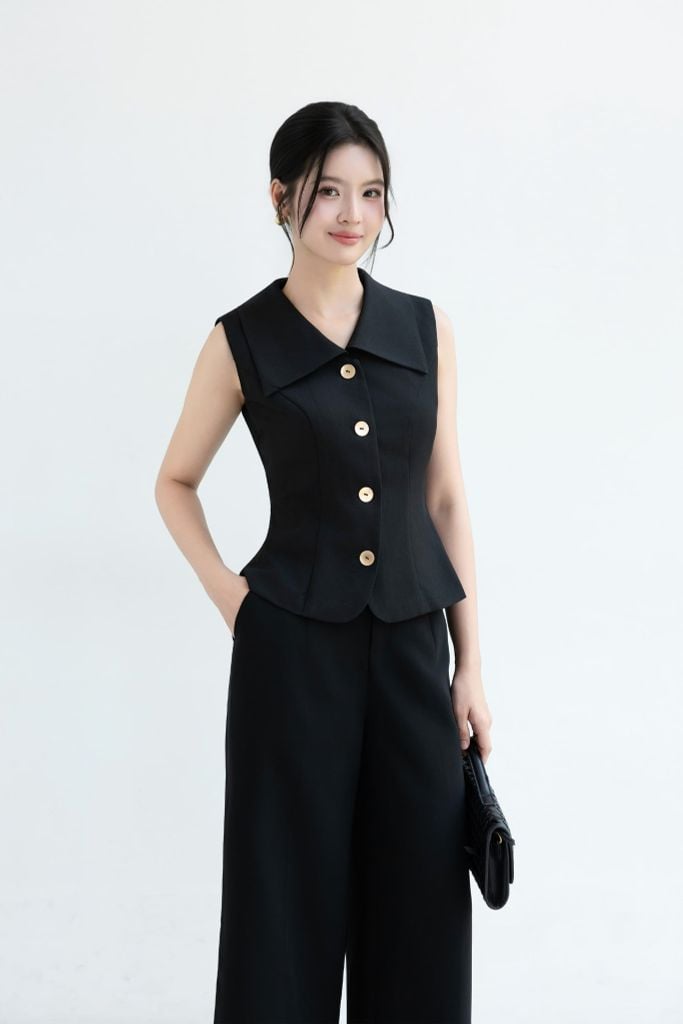 ÁO GILE ĐEN AK63032