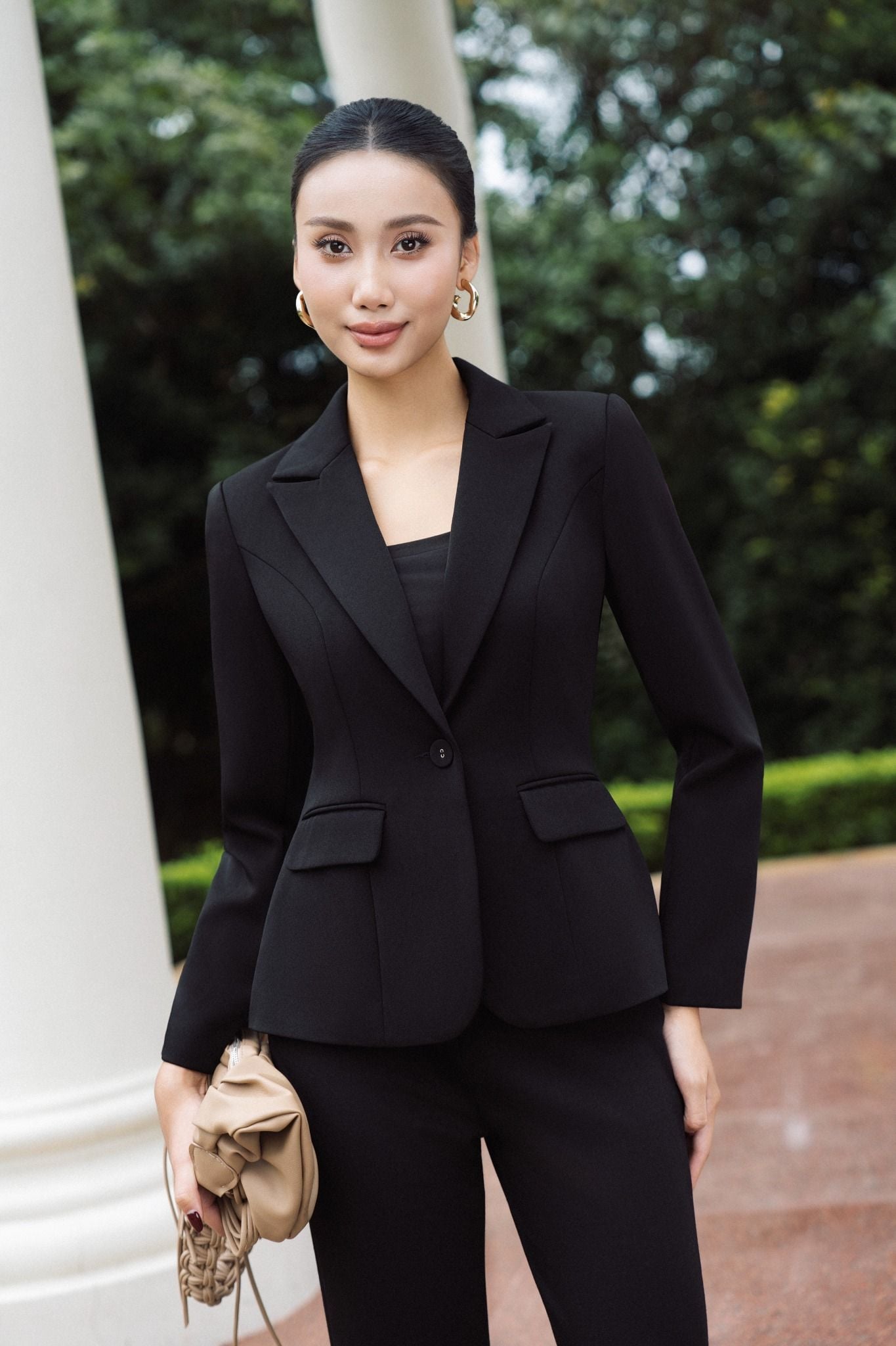 ÁO VEST ĐEN AK06122