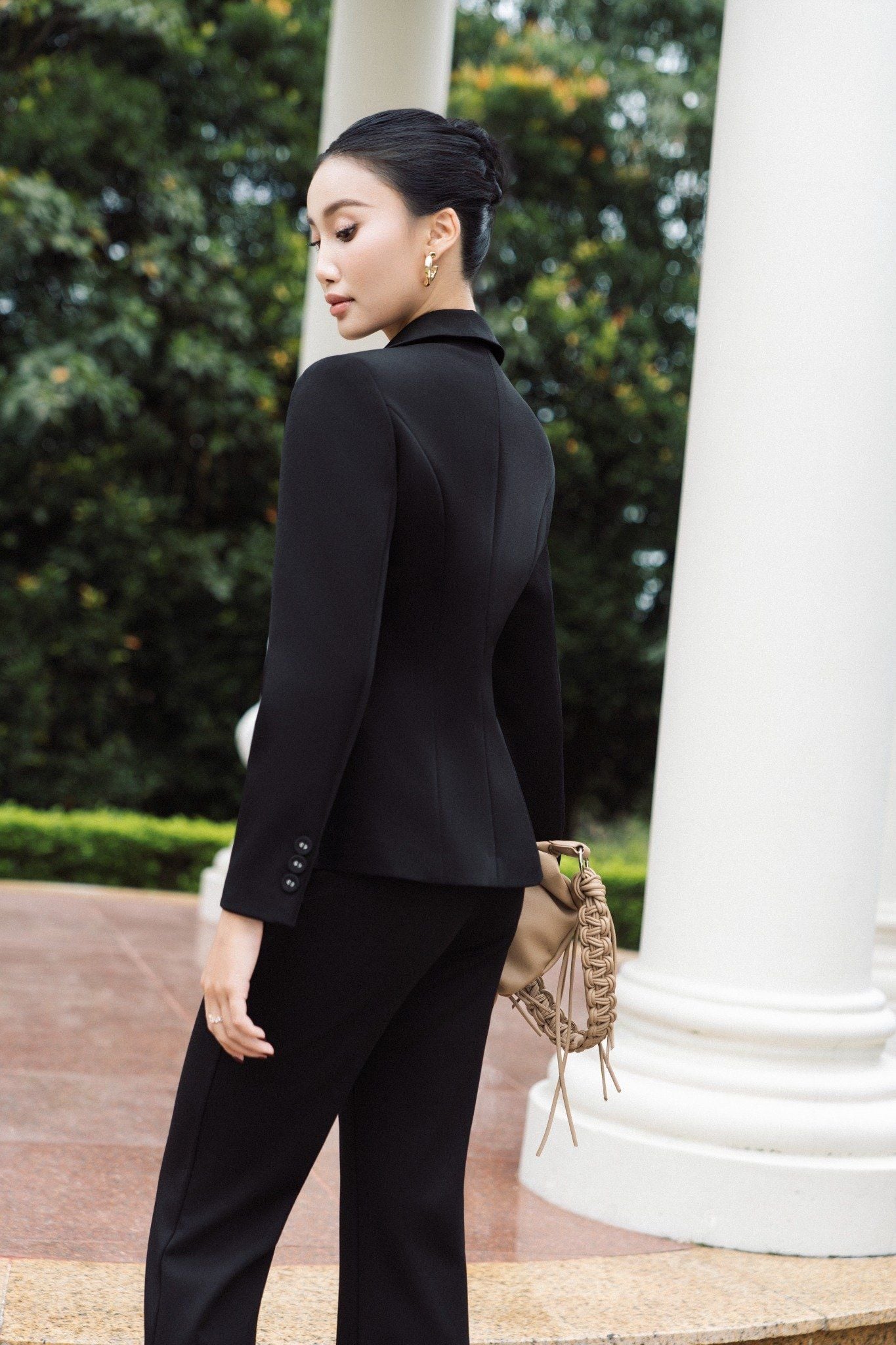 ÁO VEST ĐEN AK06122