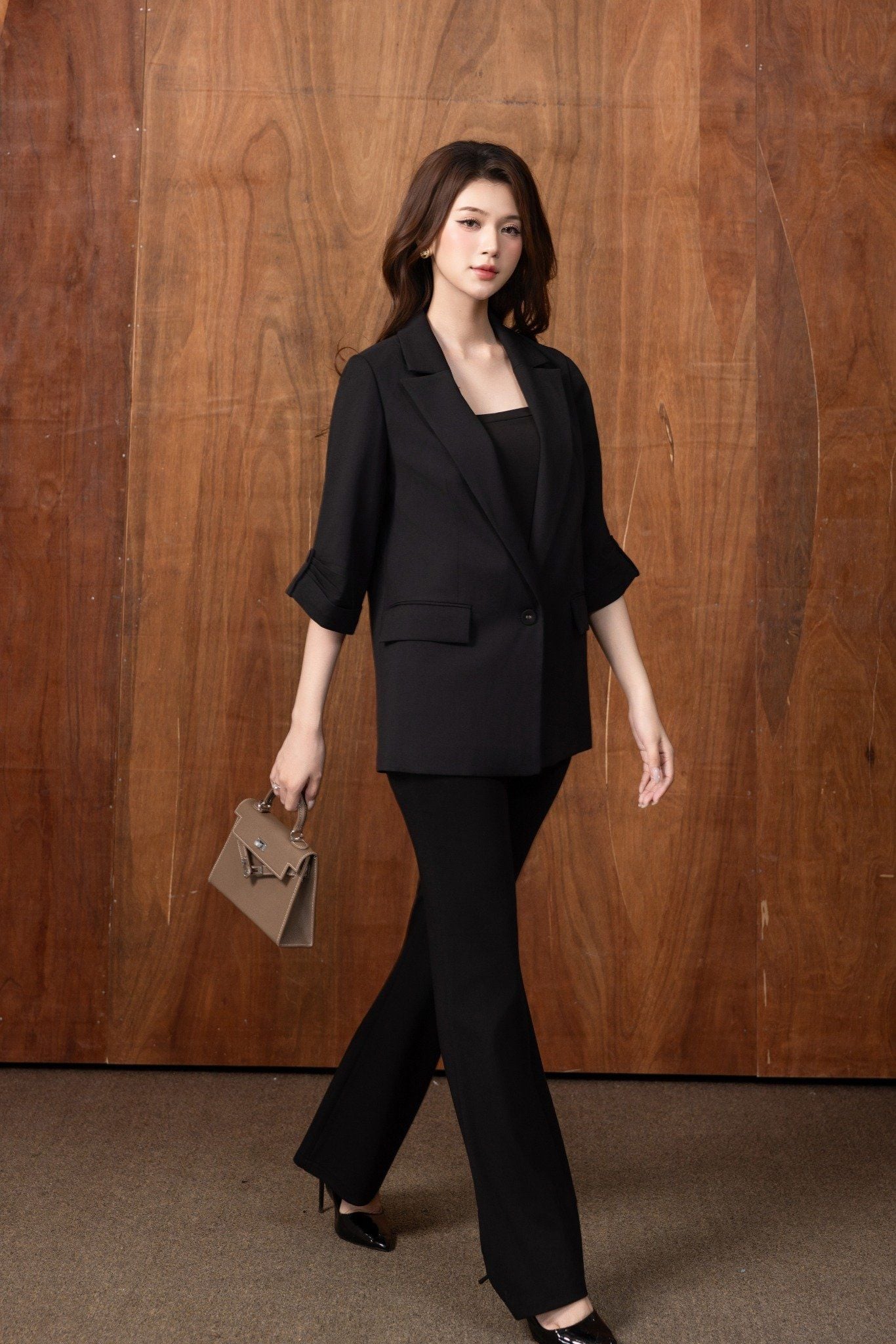 ÁO VEST SUÔNG ĐEN AK06342