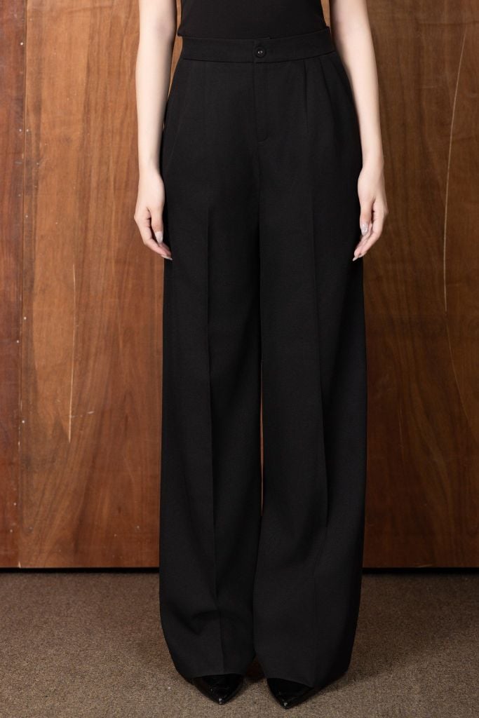  QUẦN SUÔNG ĐEN Q06462 