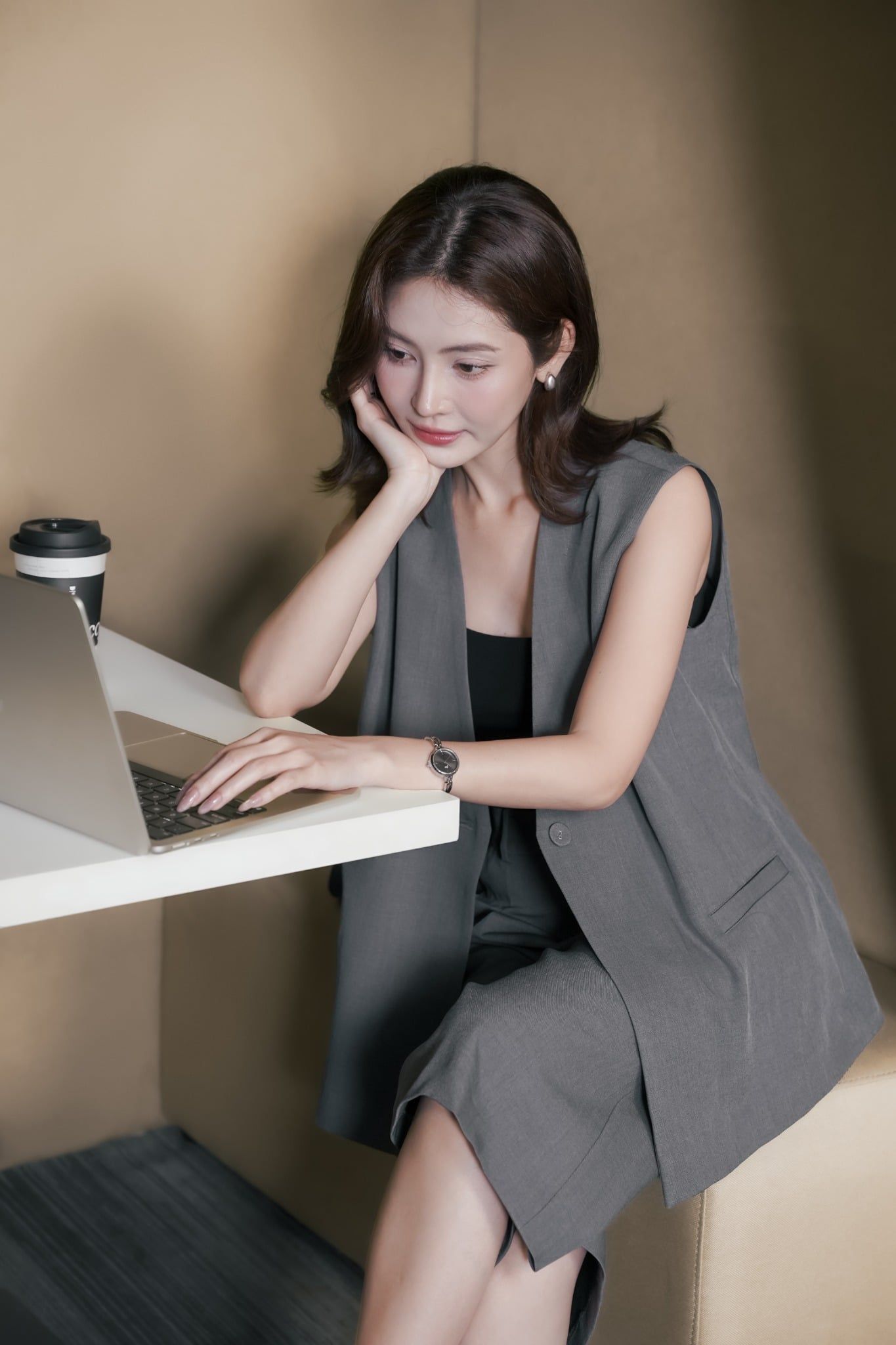ÁO GILE DÁNG SUÔNG AK10122
